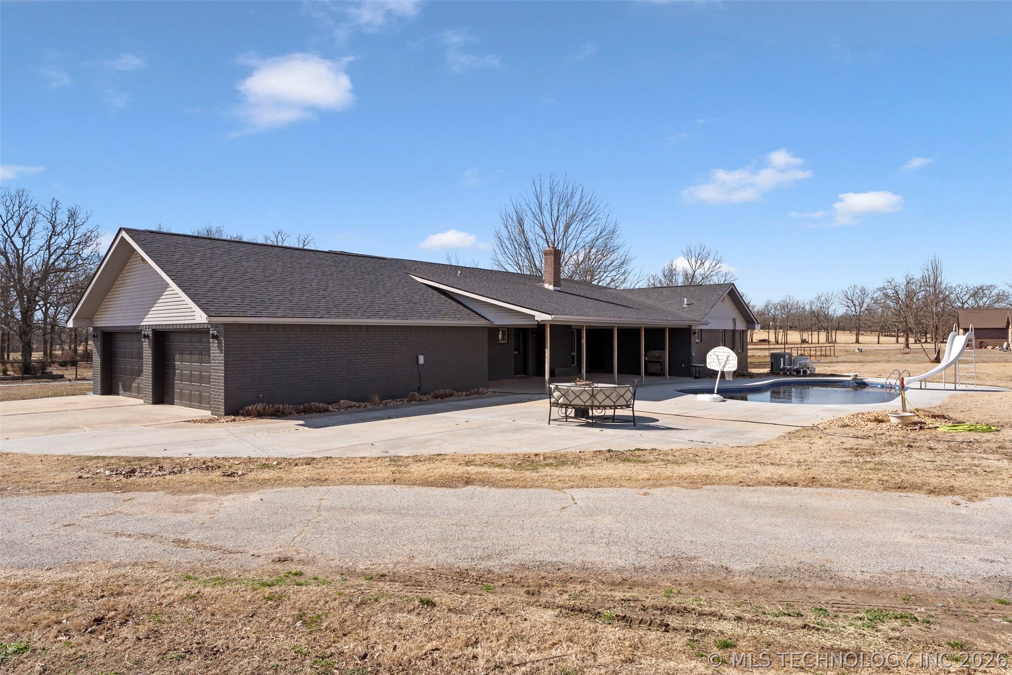 13354 E 520 Road Colcord OK 74338