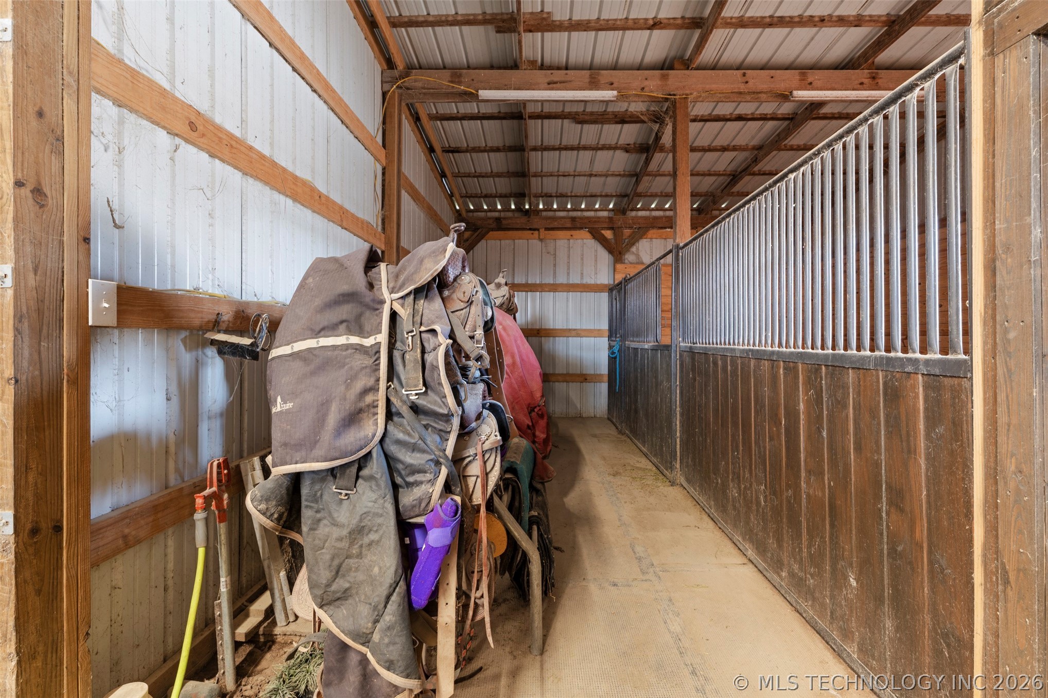 13354 E 520 Road Colcord OK 74338