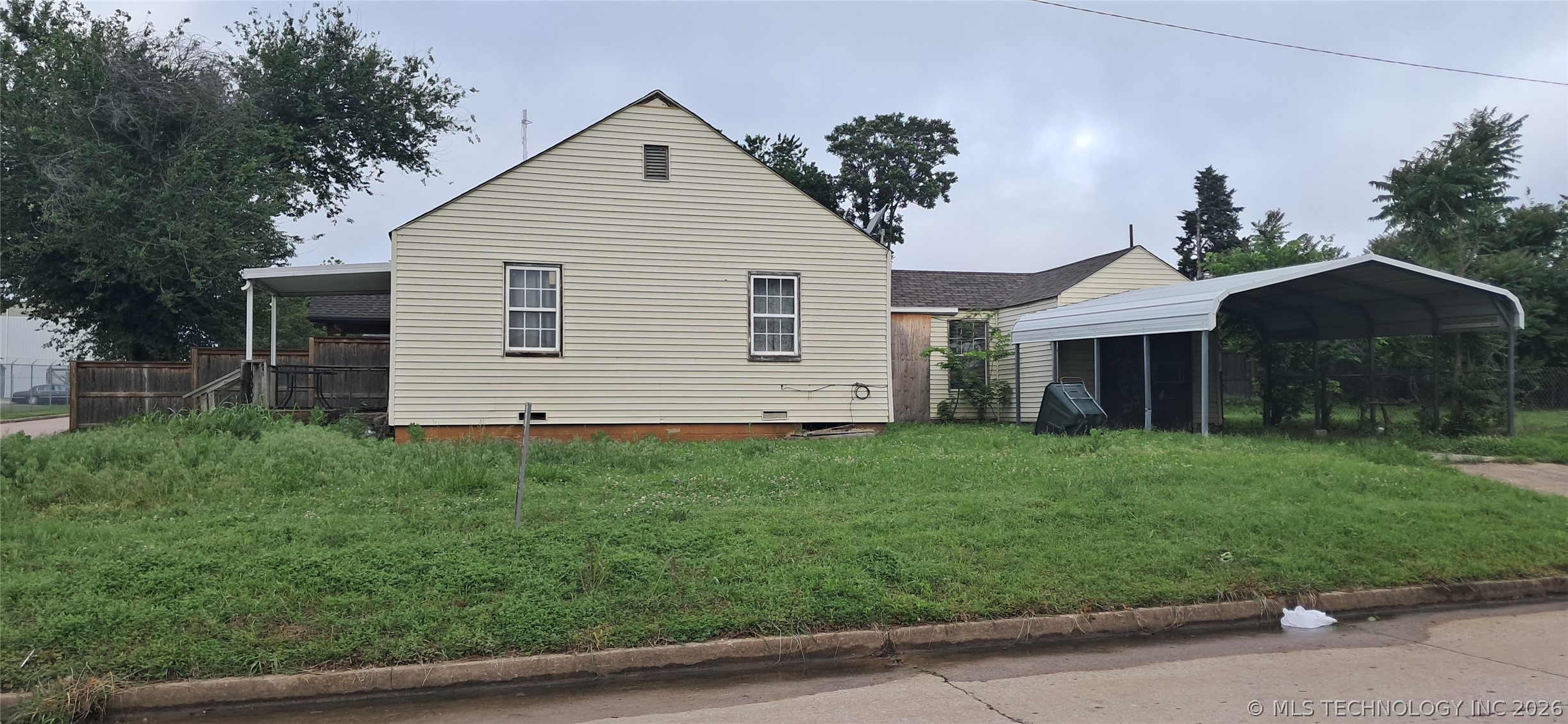 2721 E Latimer Court Tulsa OK 74110