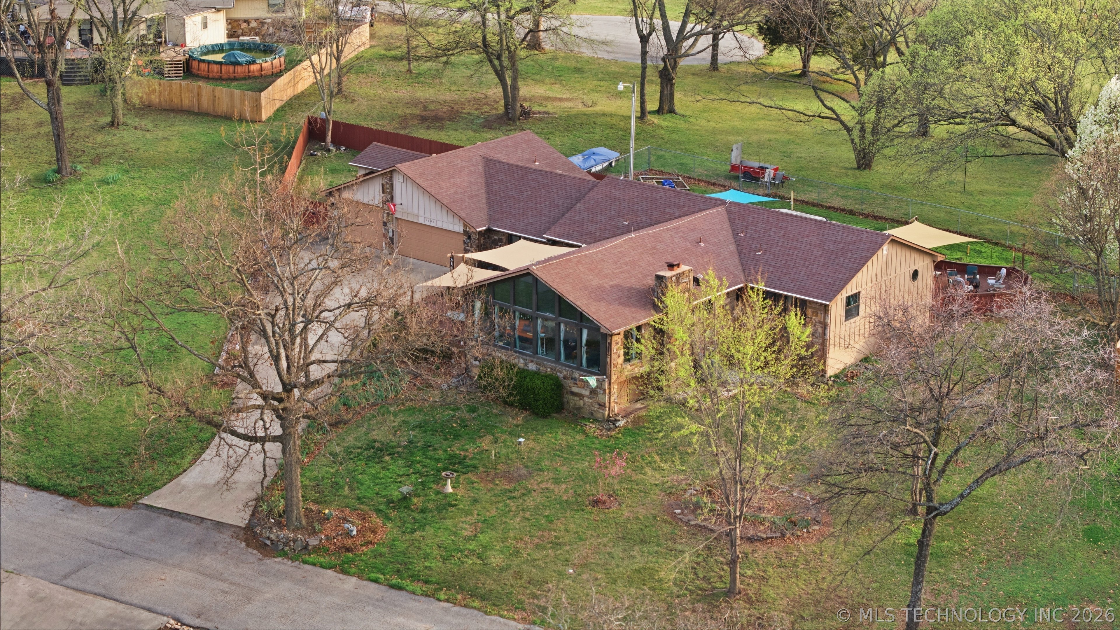 1504 Carey Drive Grove OK 74344