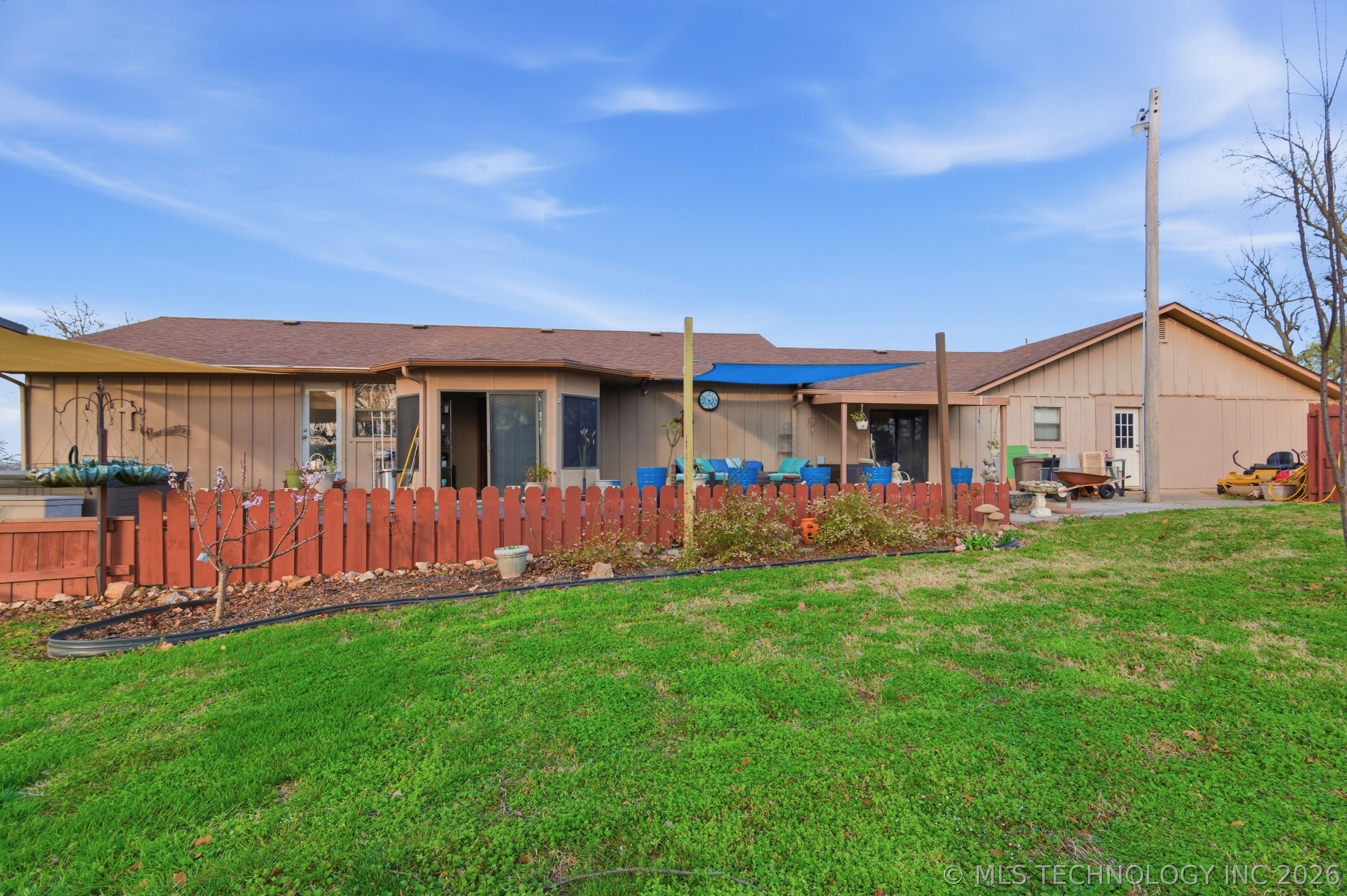 1504 Carey Drive Grove OK 74344