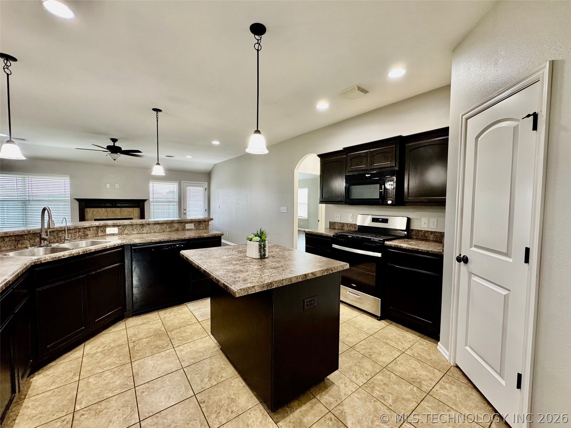 25251 E 89th Street S Broken Arrow OK 74014