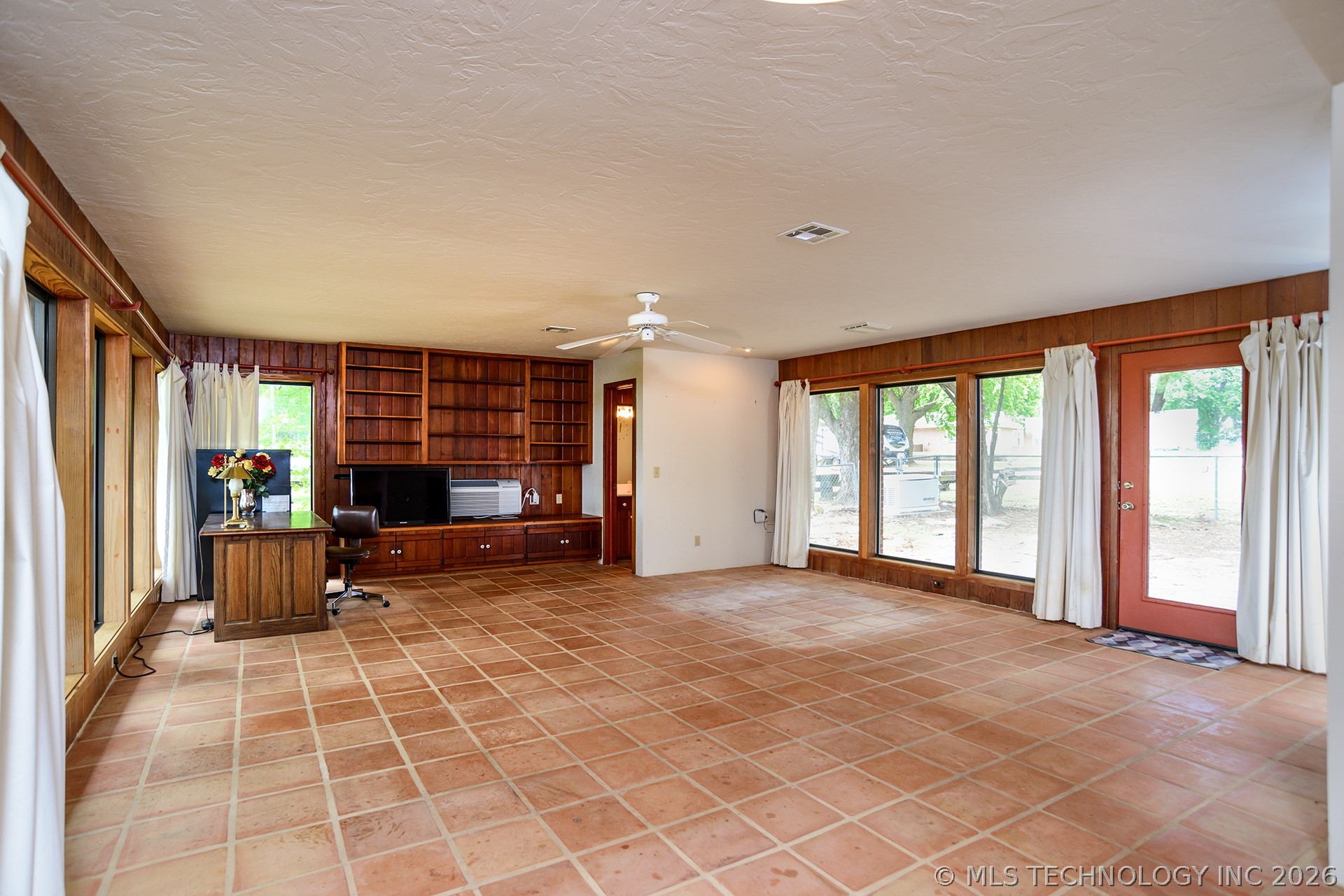 321 W Knipe Avenue Perkins OK 74059