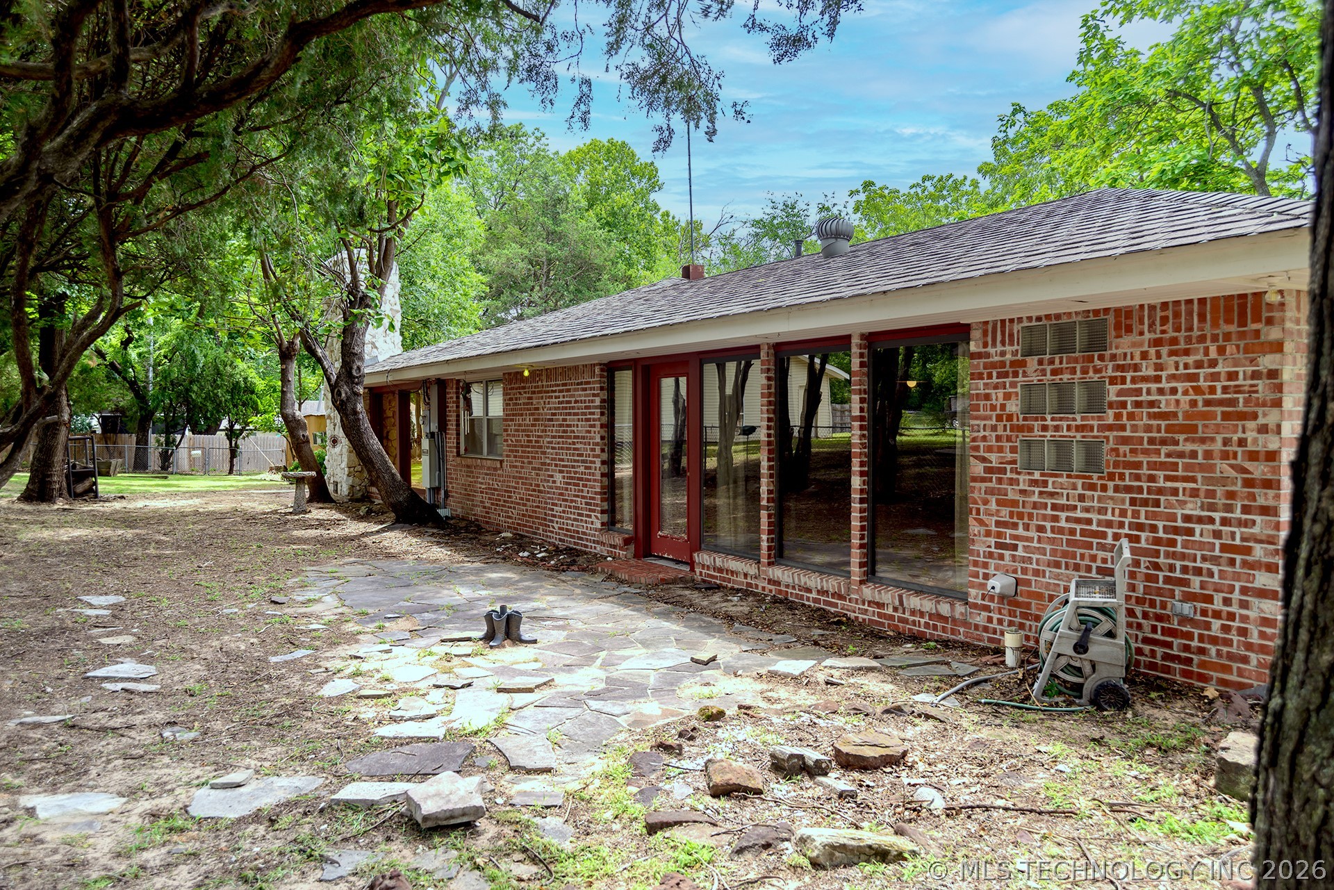321 W Knipe Avenue Perkins OK 74059
