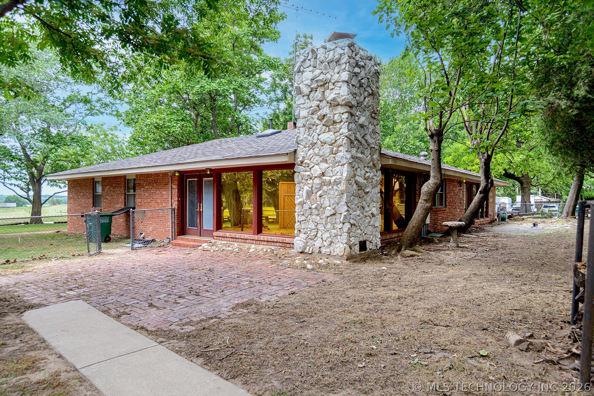 321 W Knipe Avenue Perkins OK 74059