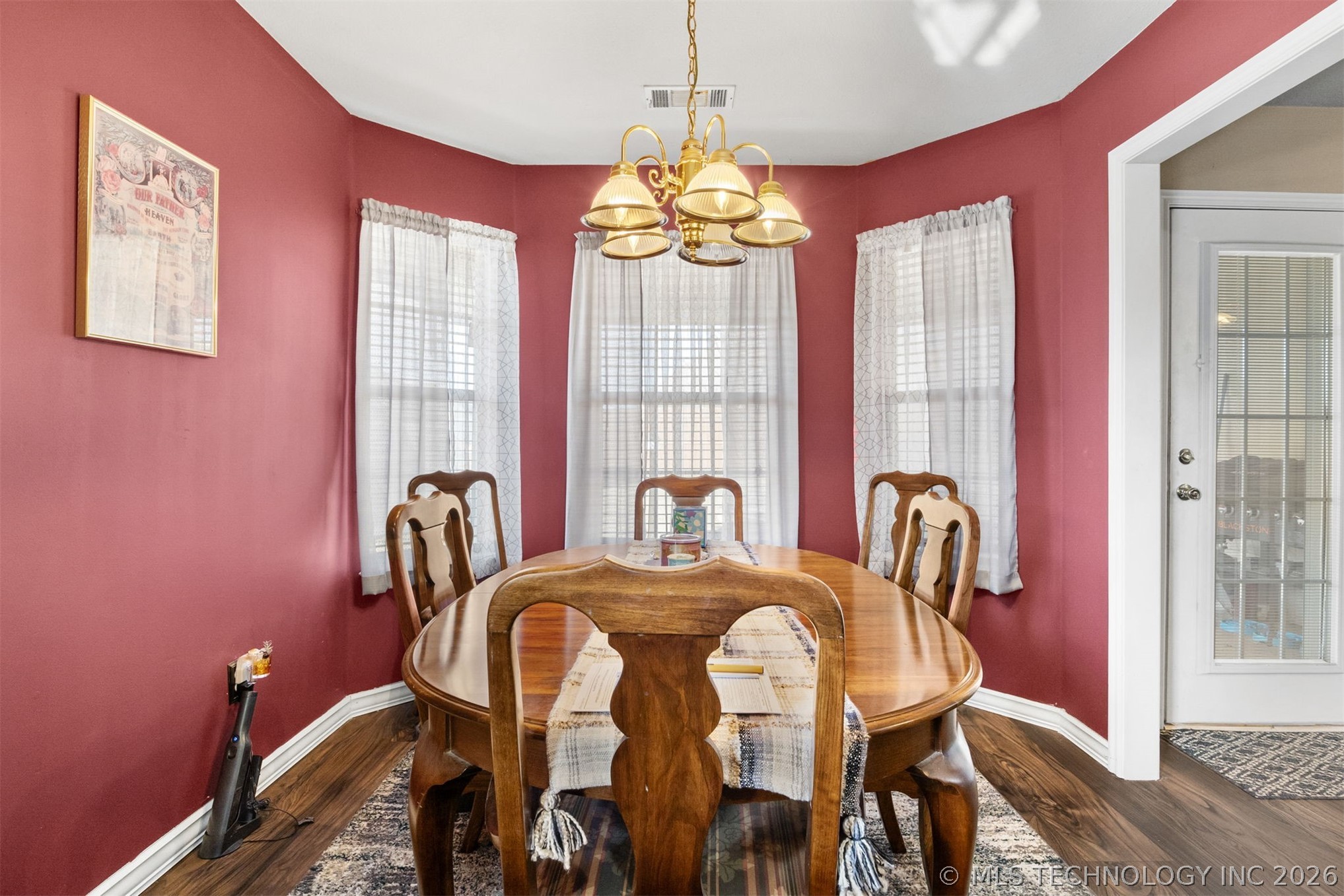 2114 S Javine Avenue Skiatook OK 74070