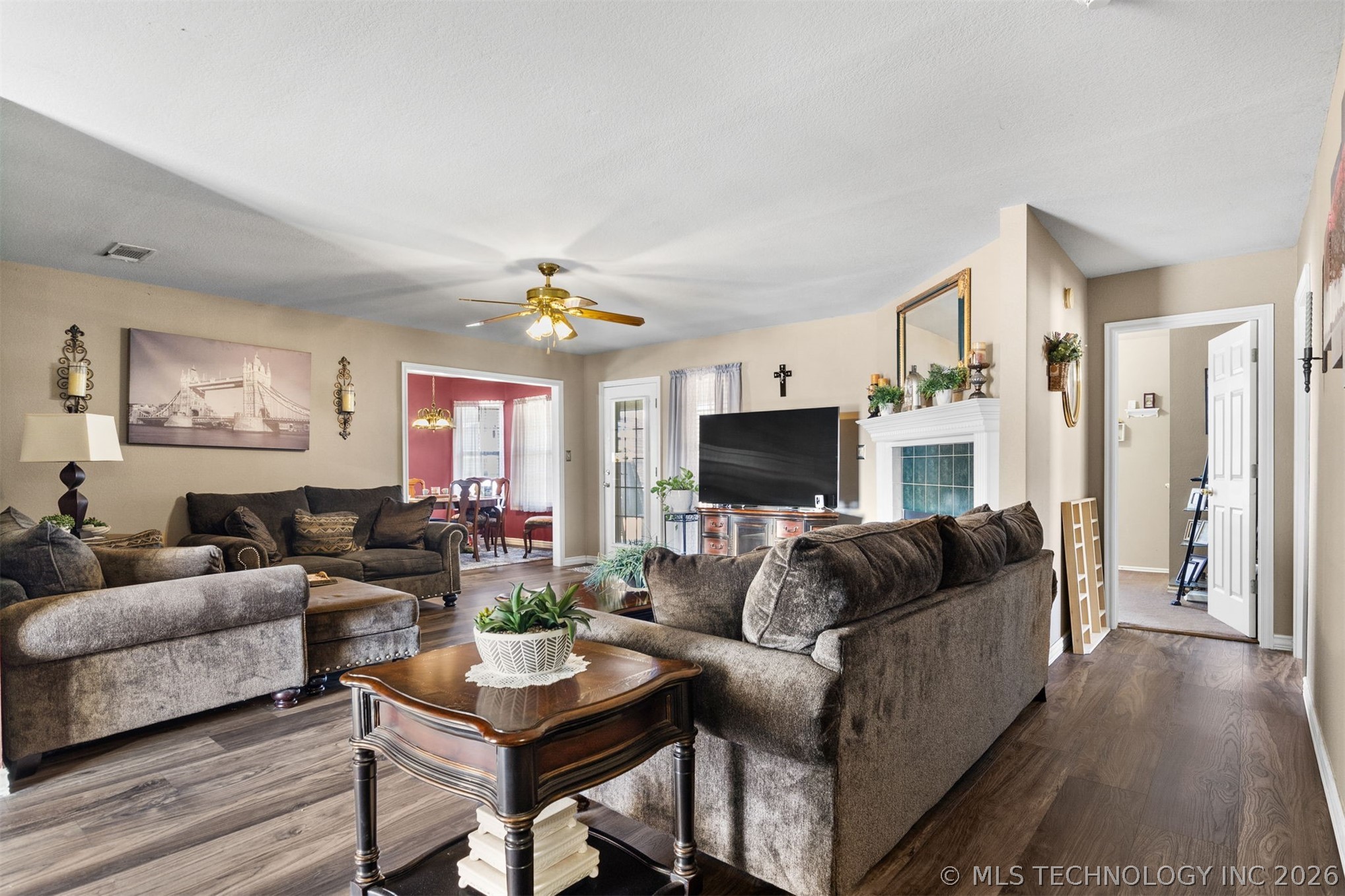 2114 S Javine Avenue Skiatook OK 74070