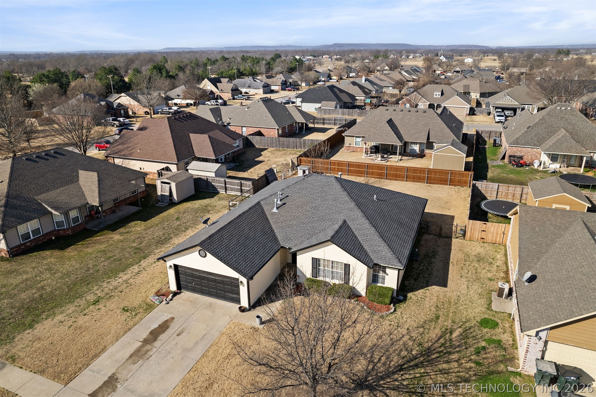 2114 S Javine Avenue Skiatook OK 74070