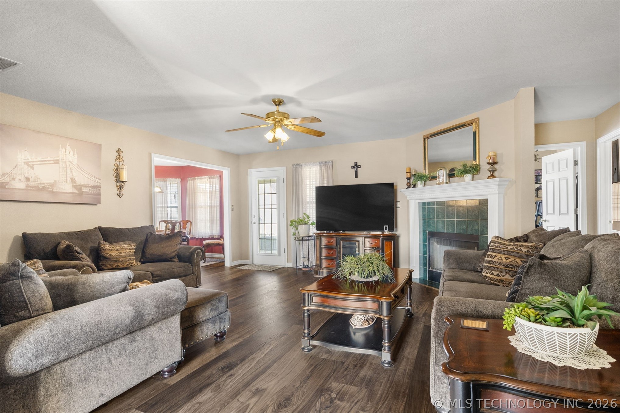 2114 S Javine Avenue Skiatook OK 74070