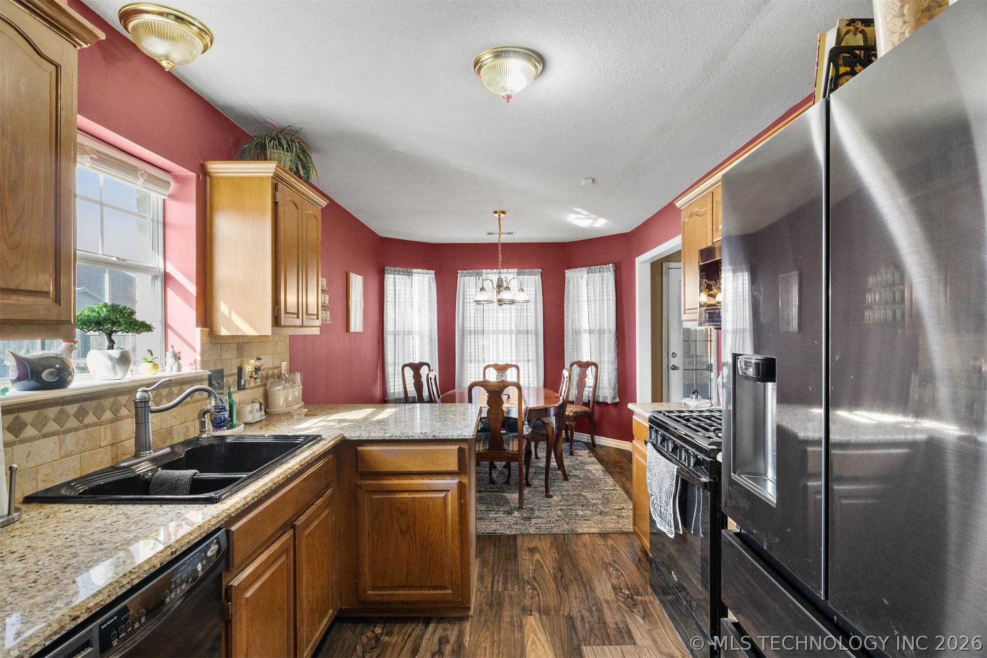 2114 S Javine Avenue Skiatook OK 74070