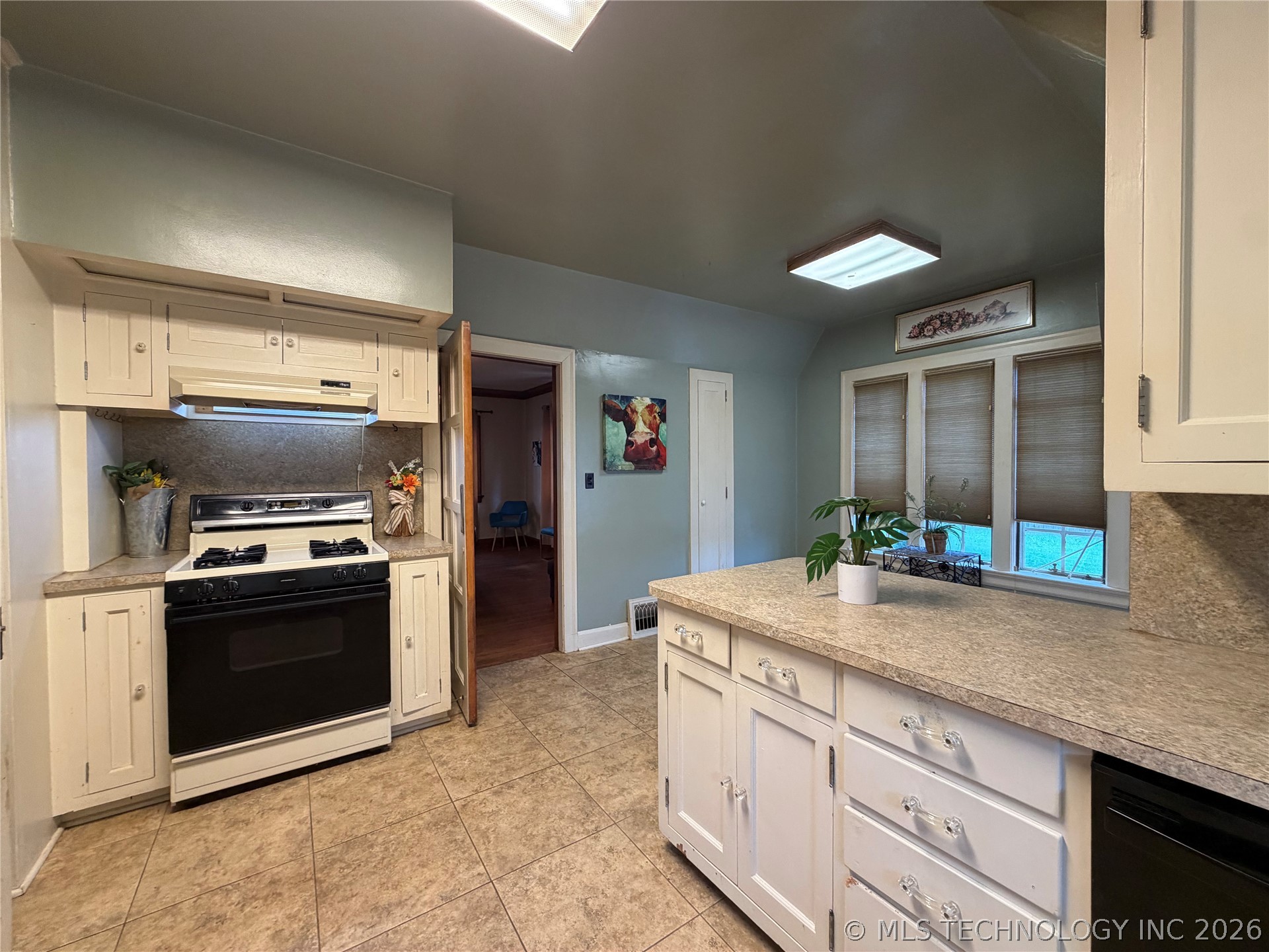 211 S Price Avenue Hominy OK 74035
