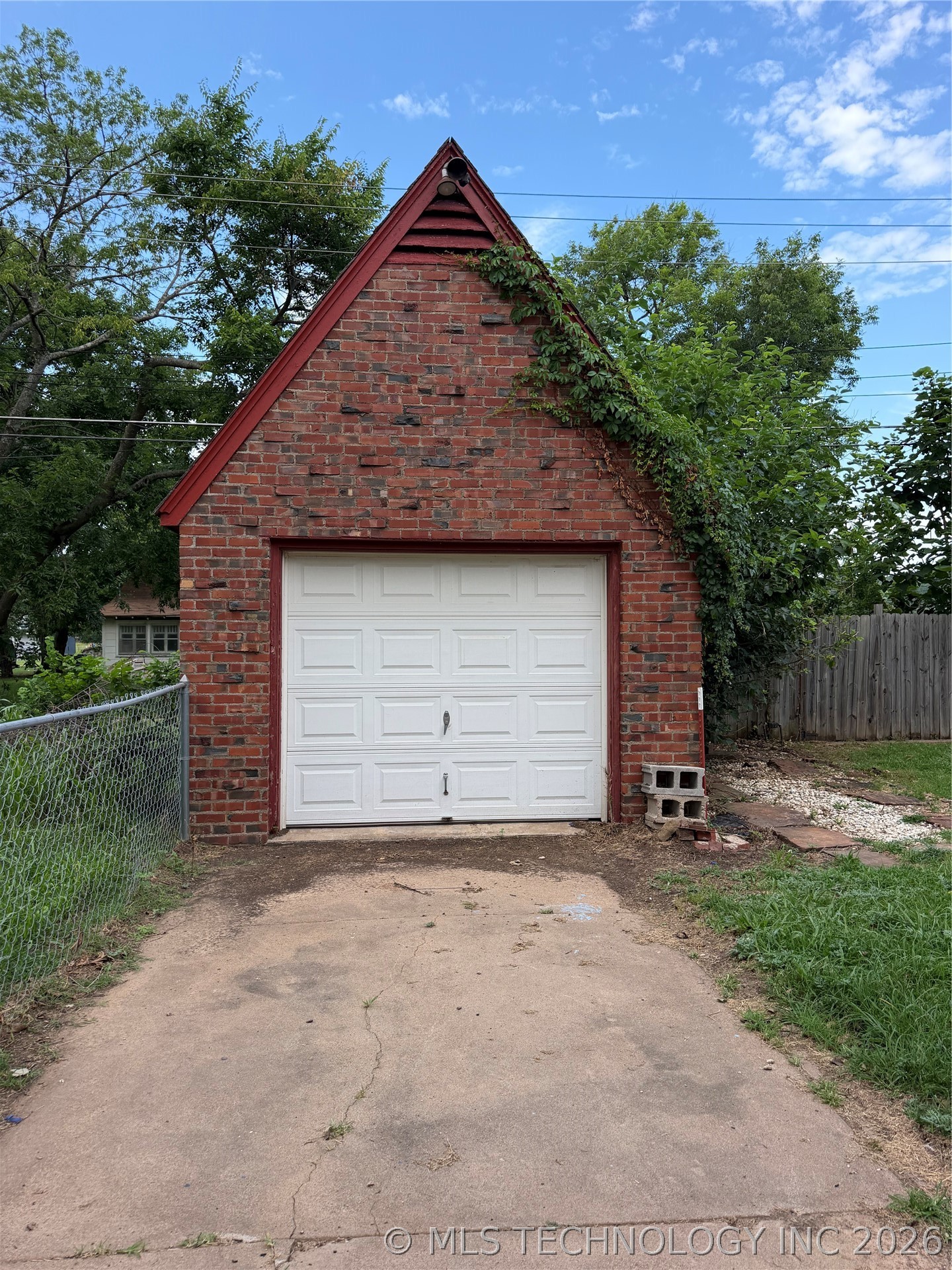 211 S Price Avenue Hominy OK 74035