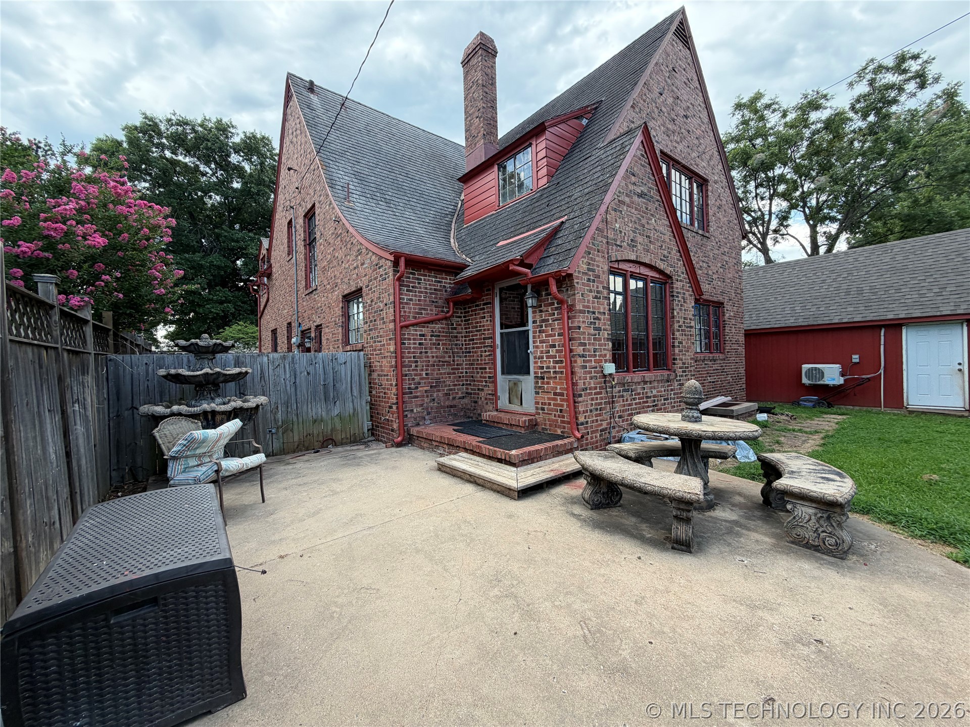 211 S Price Avenue Hominy OK 74035