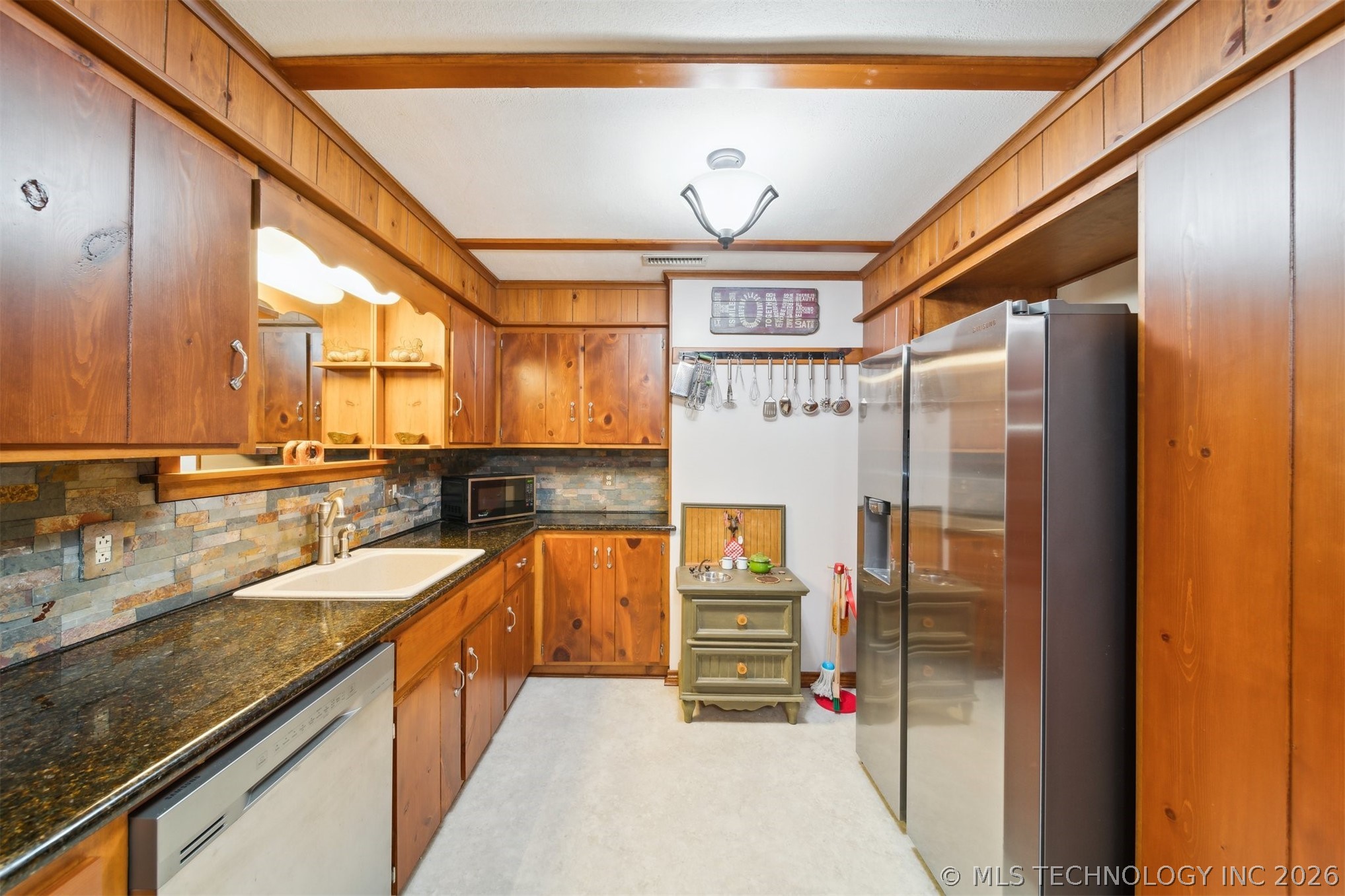 16881 S 4220 Road Claremore OK 74017