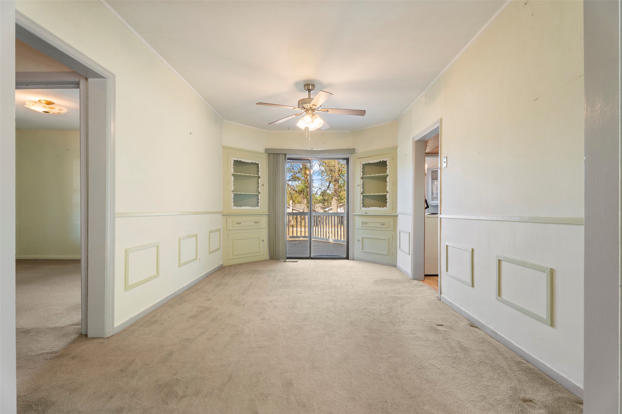 704 S Grand Grove OK 74344