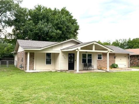 611 N Washington Avenue Wagoner OK 74467