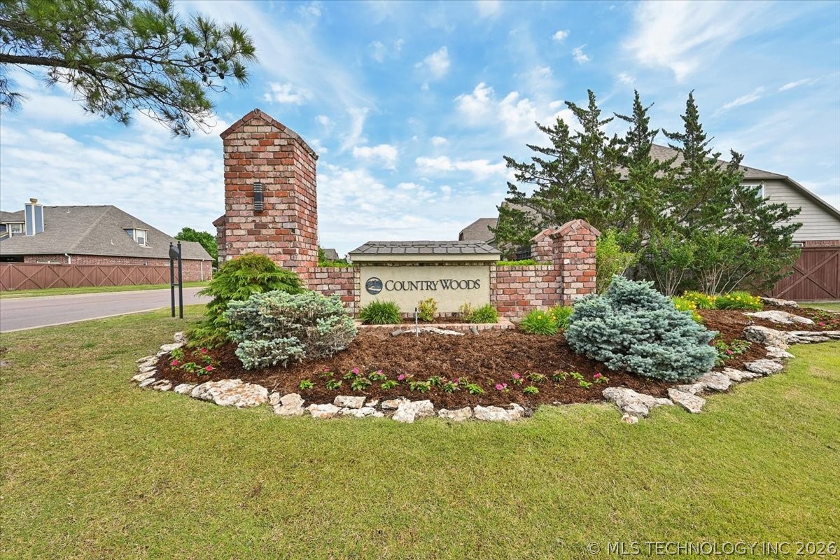 11015 S Lawrence Street Jenks OK 74037