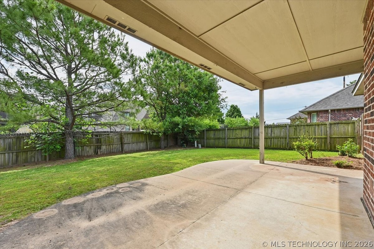 11015 S Lawrence Street Jenks OK 74037