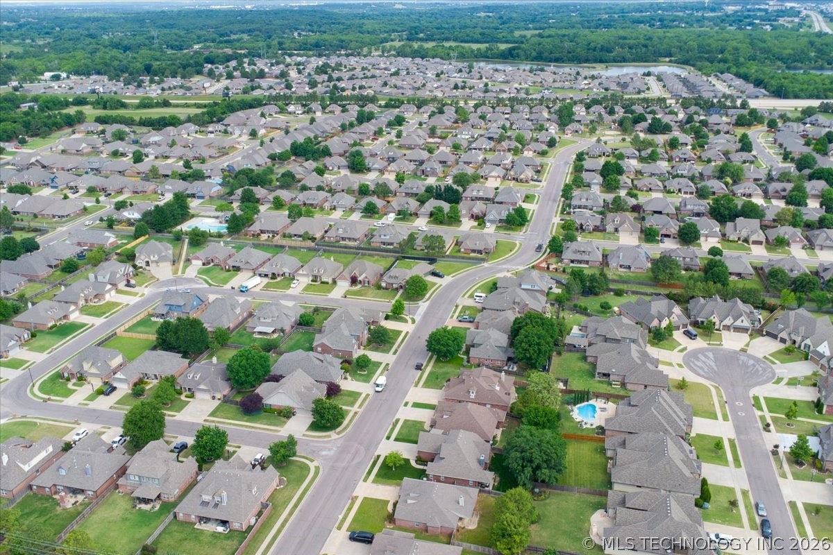 11015 S Lawrence Street Jenks OK 74037
