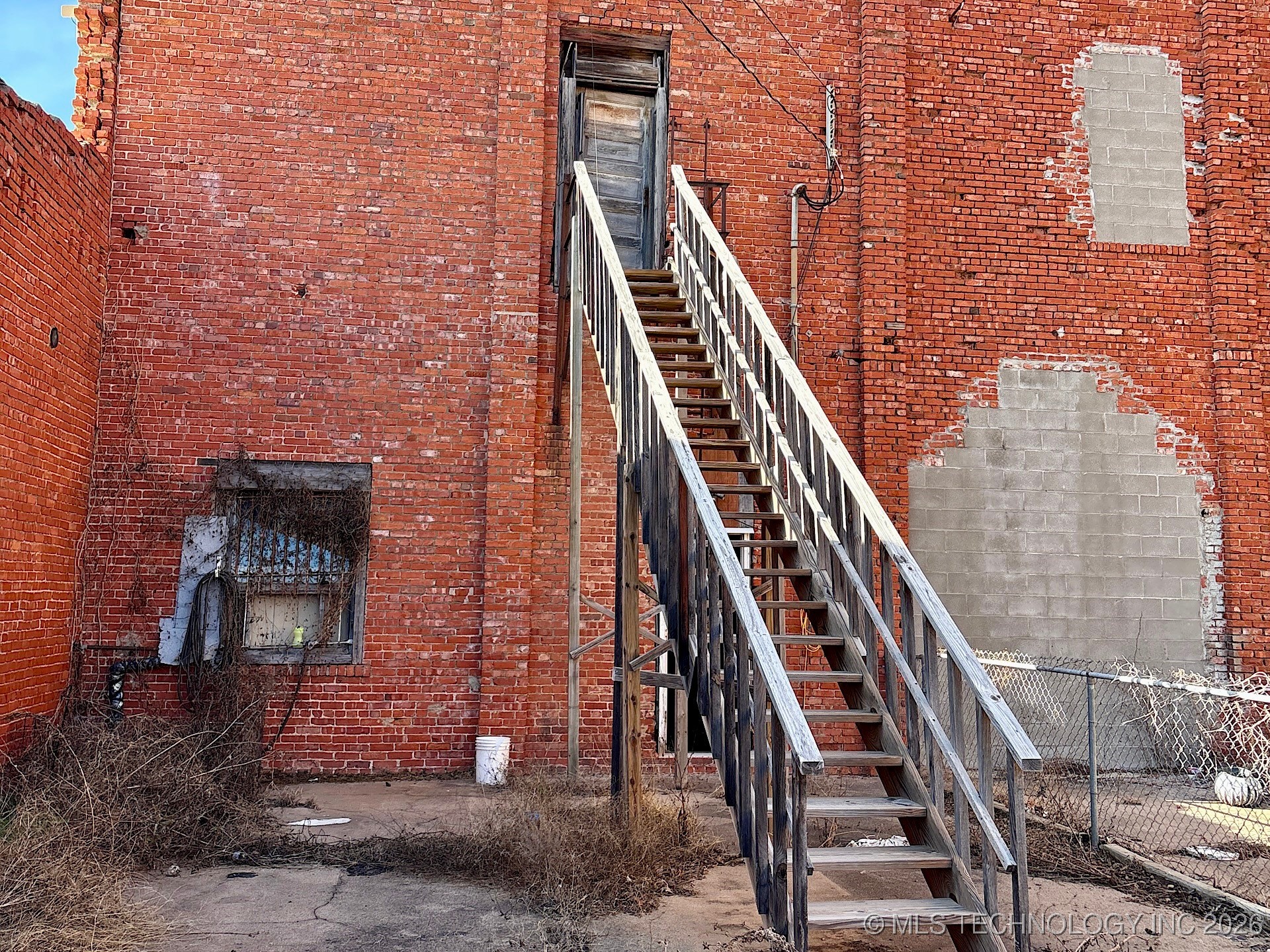 120 N Main Street Yale OK 74085