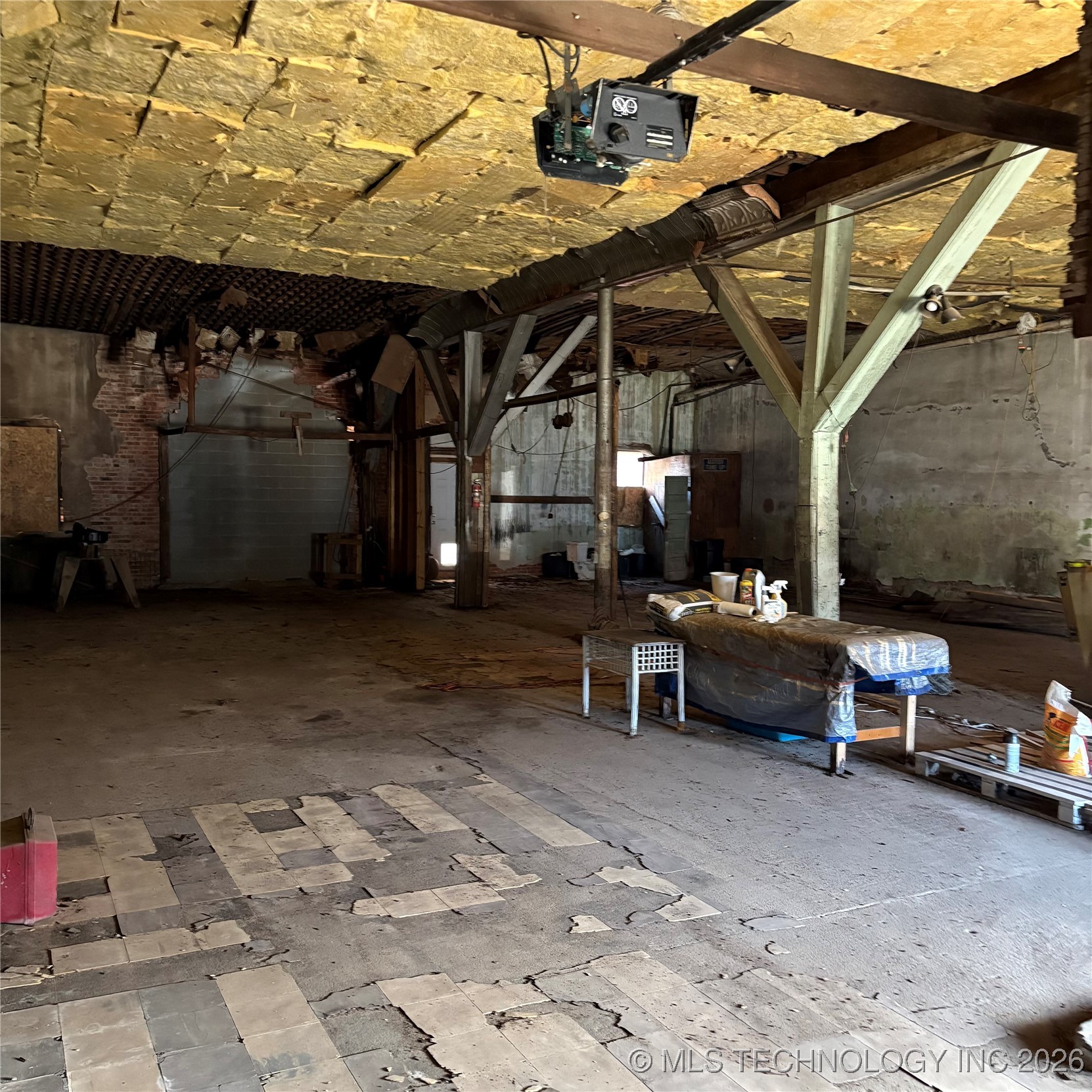 120 N Main Street Yale OK 74085