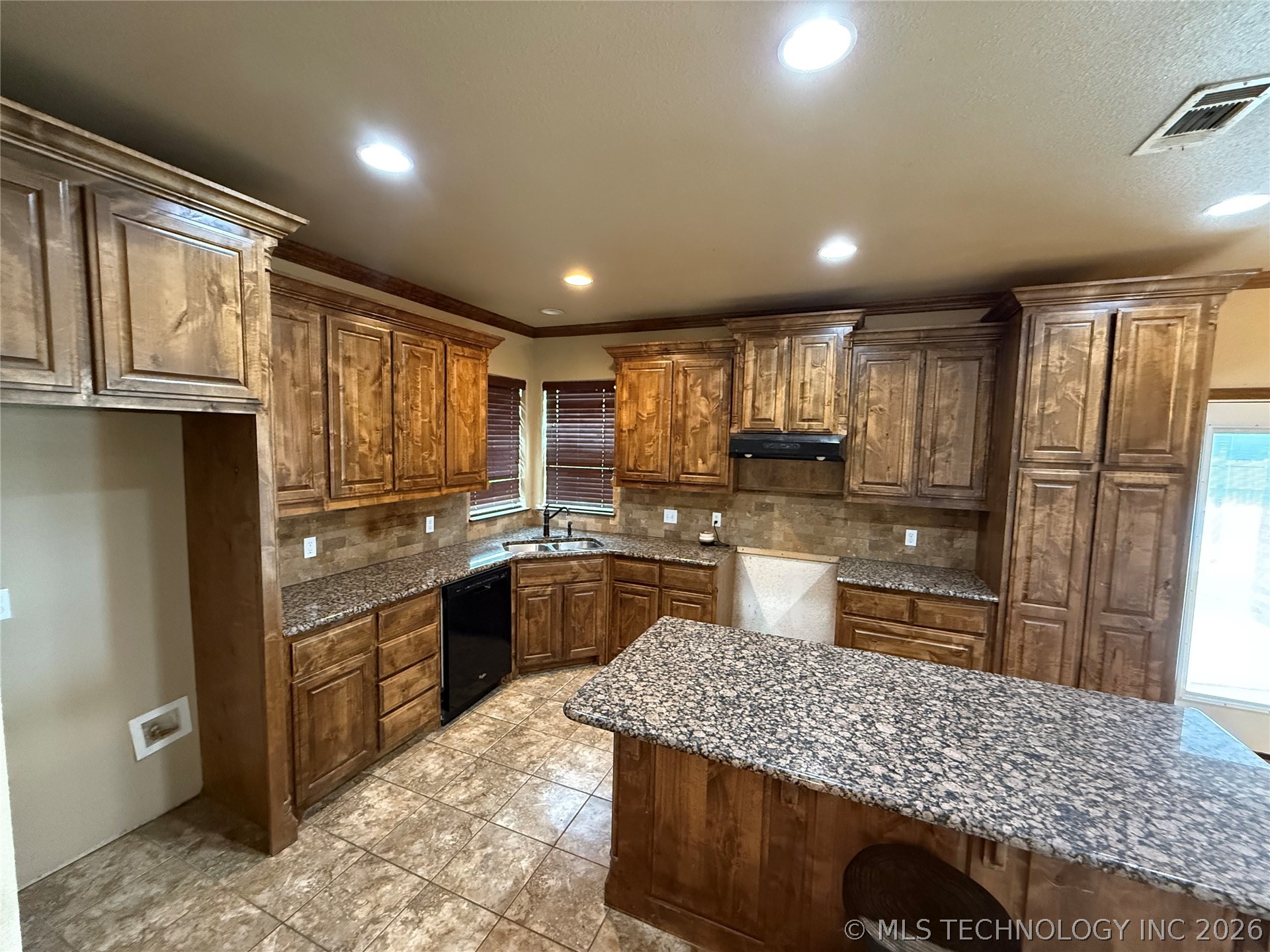 22 Covington Lone Grove OK 73401