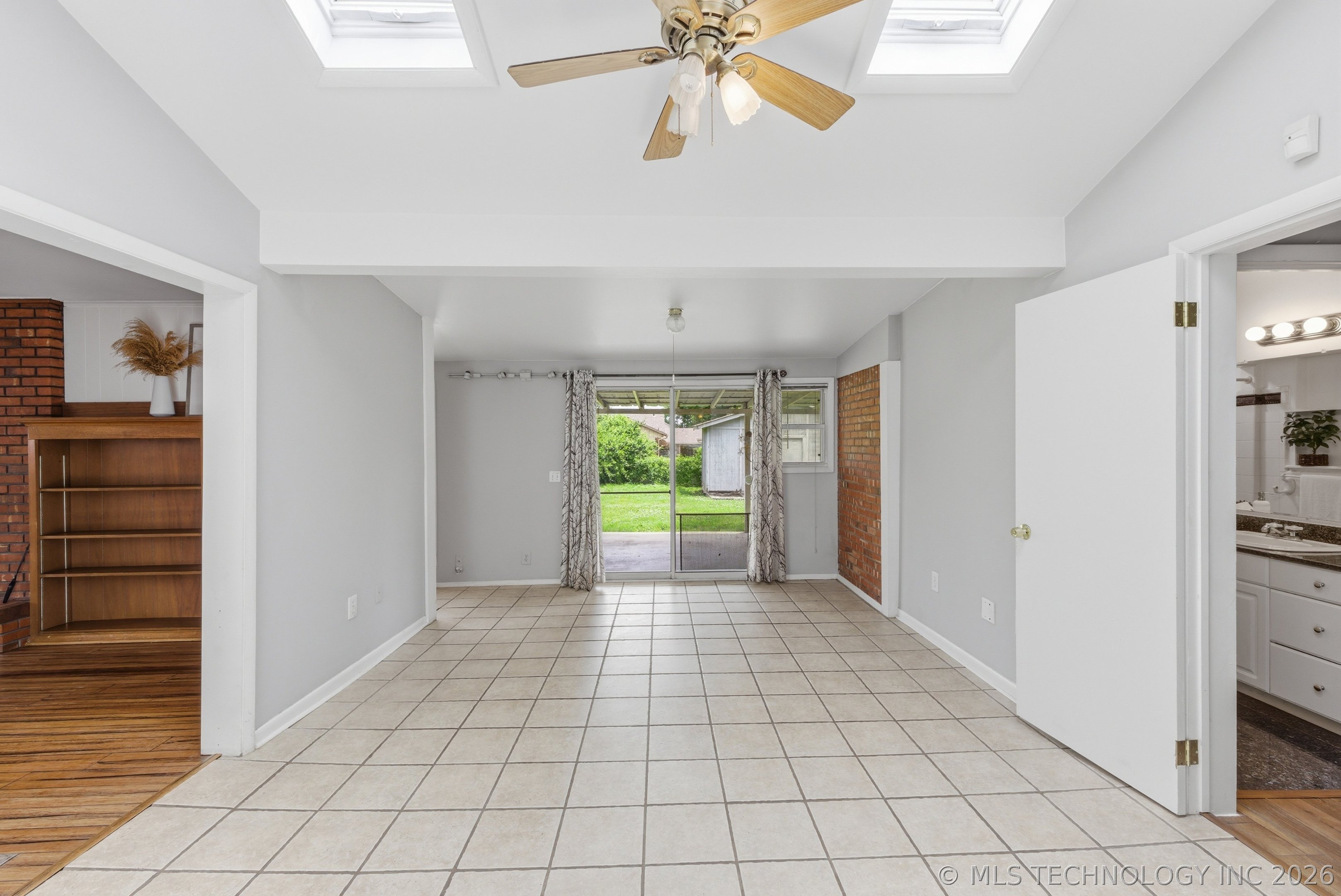3315 S 88th Eastavenue Tulsa OK 74145