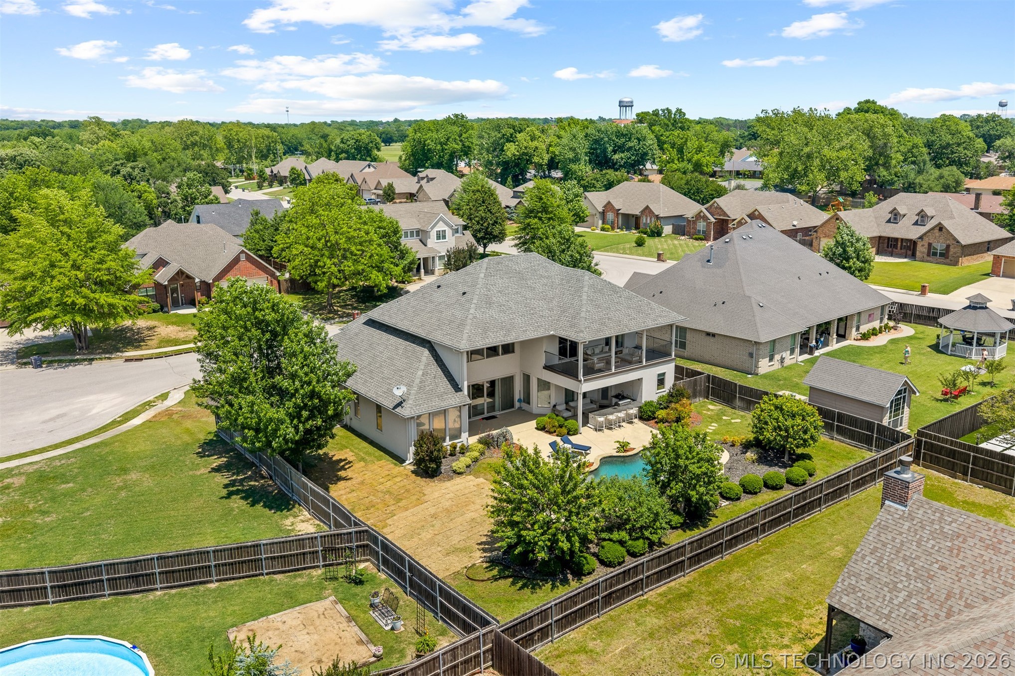 1706 Warwick Circle Ardmore OK 73401