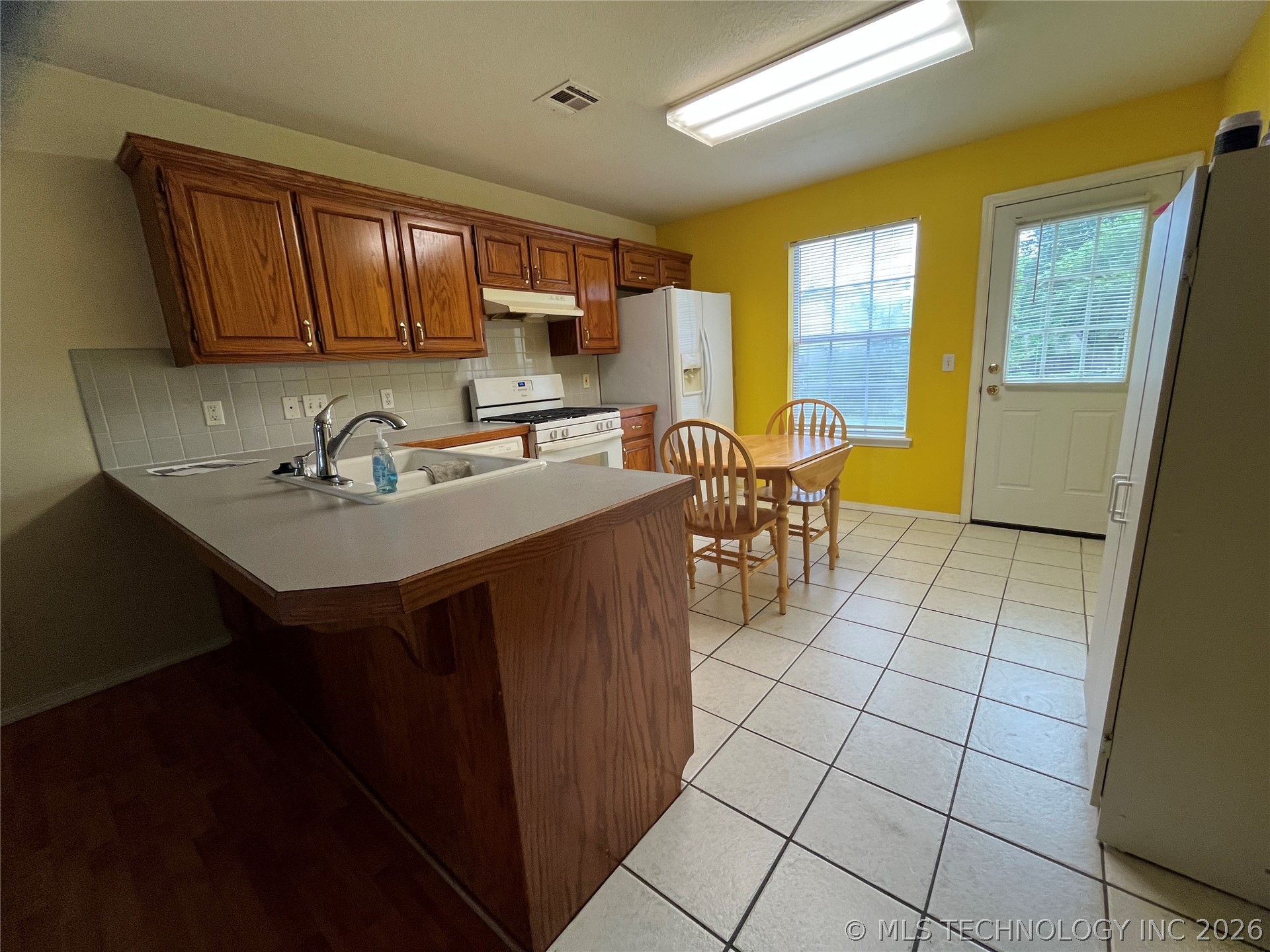 1331 E Bryan Avenue Sapulpa OK 74066