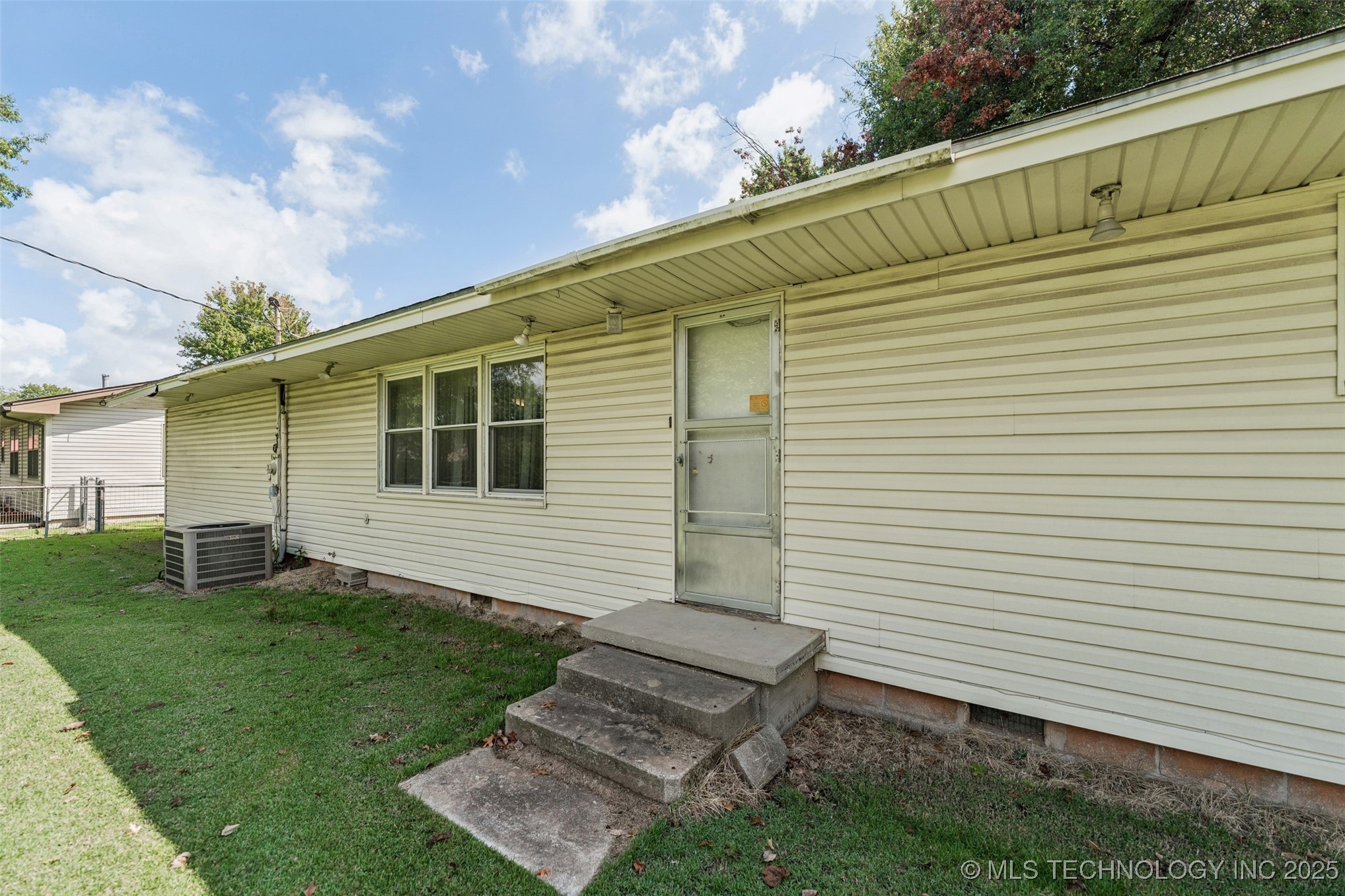 617 S Thompson Street Vinita OK 74301