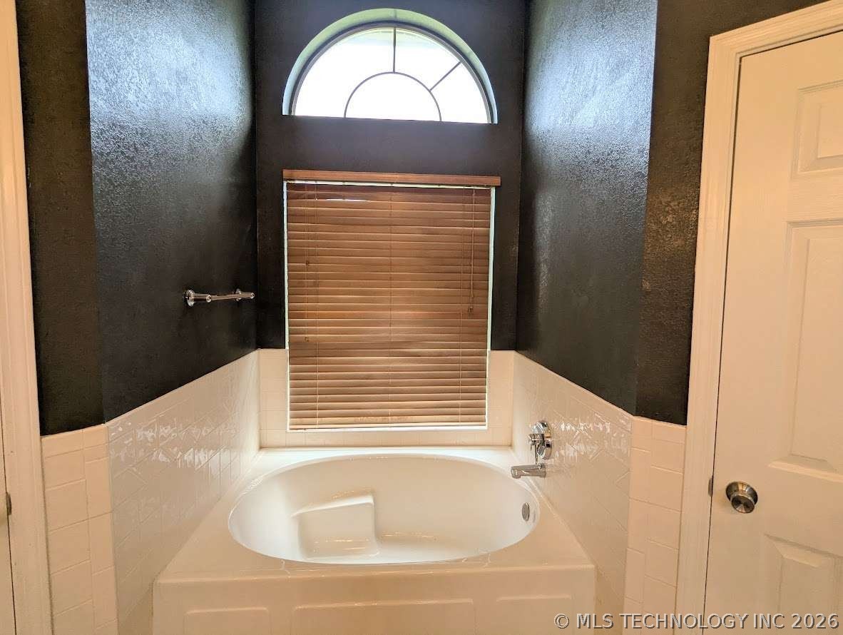 2708 Forrest Circle Durant OK 74701