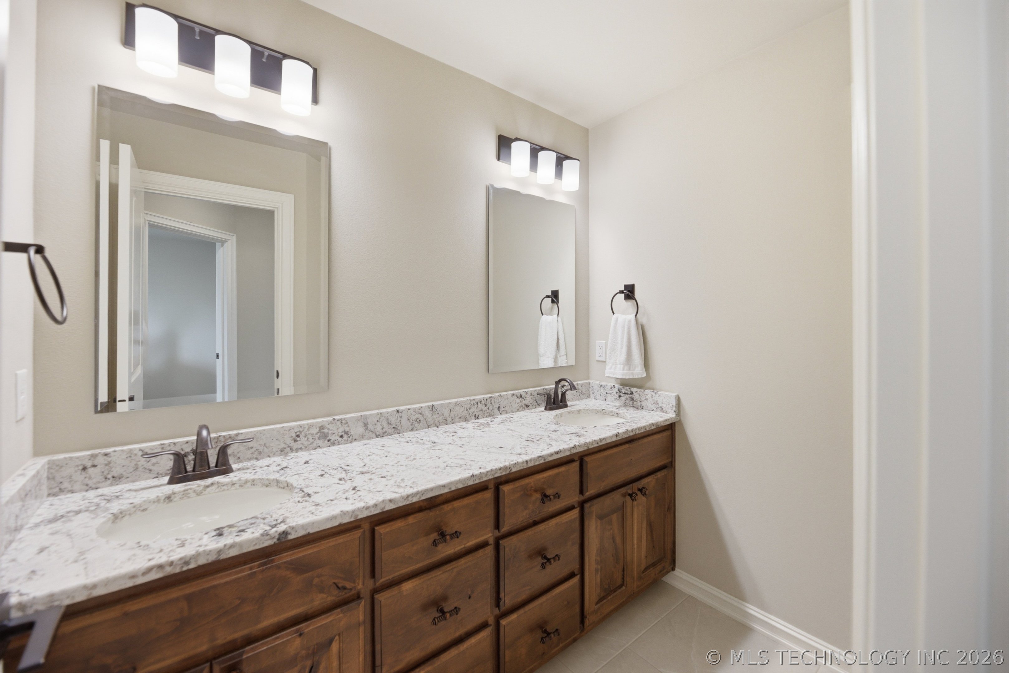 5678 S 255th Eastavenue Broken Arrow OK 74014