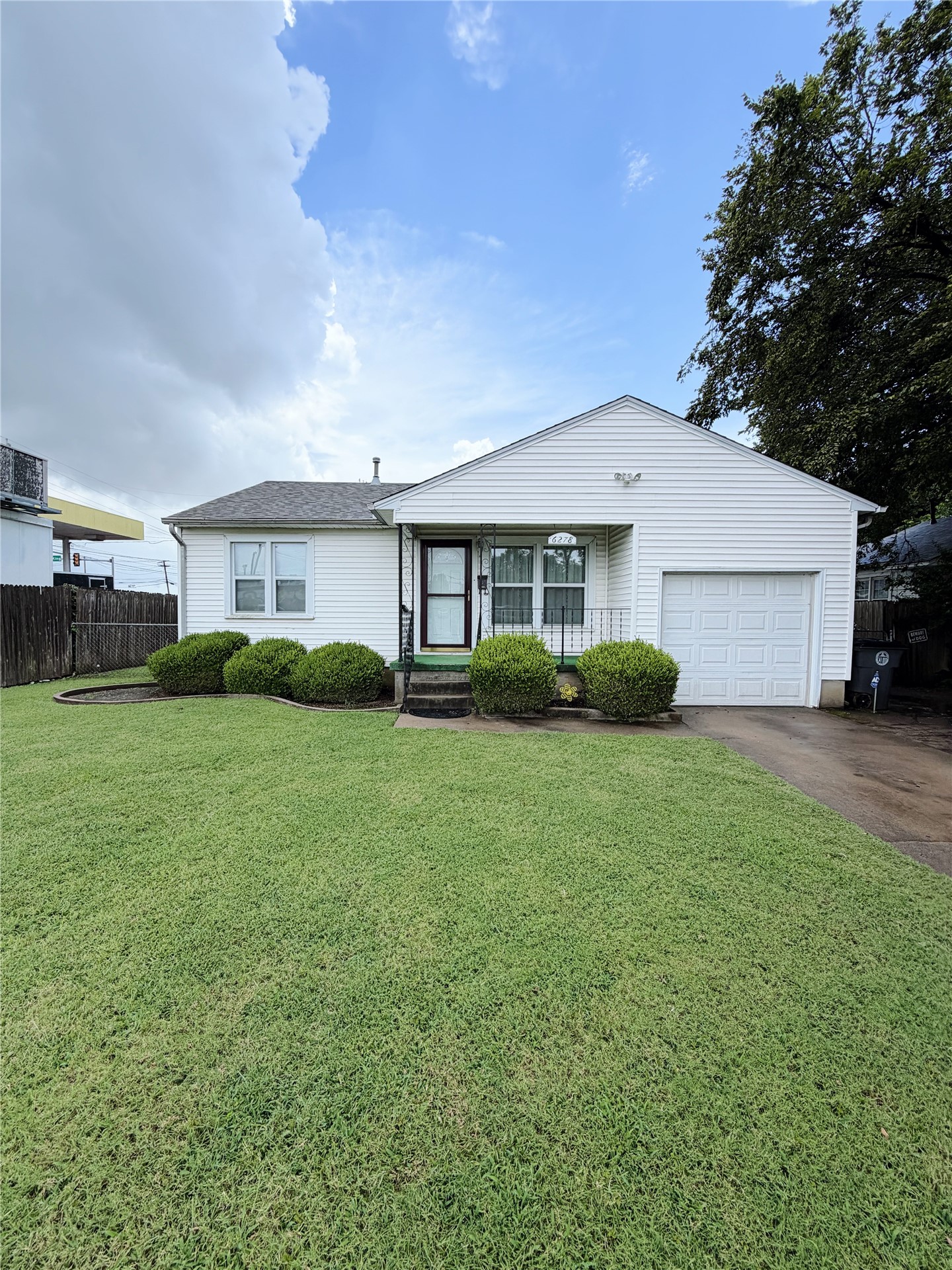 6278 E King Place Tulsa OK 74115