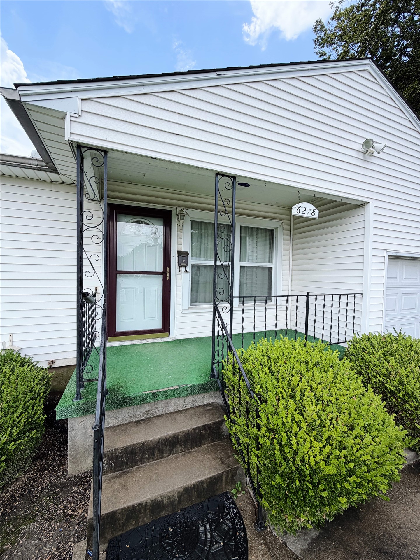 6278 E King Place Tulsa OK 74115