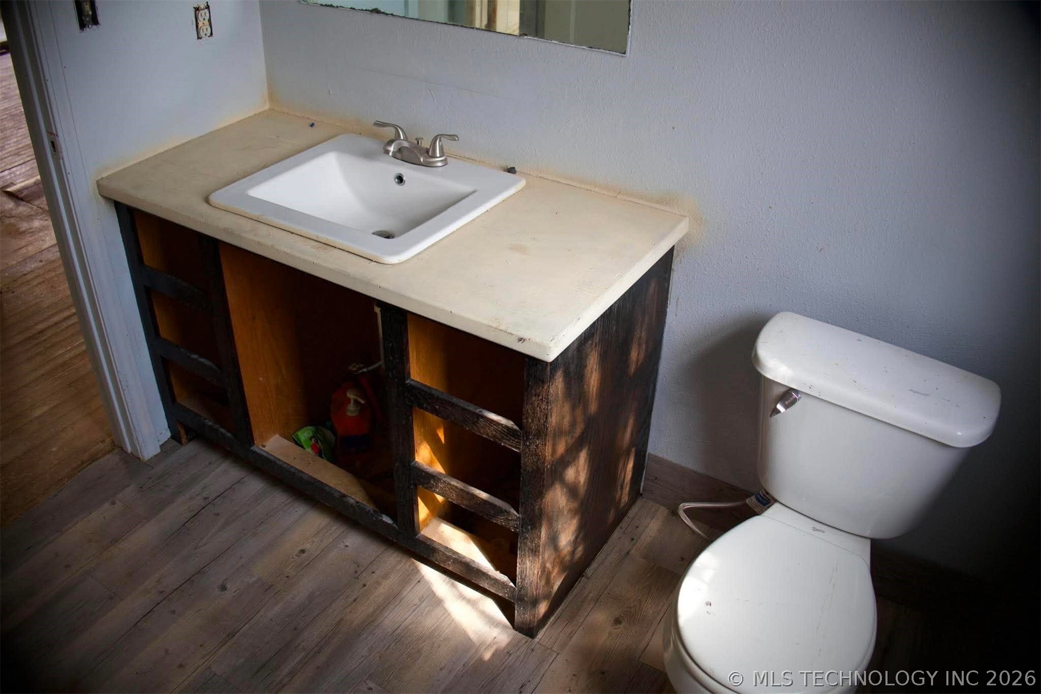 706 S Layton Earlsboro OK 74840