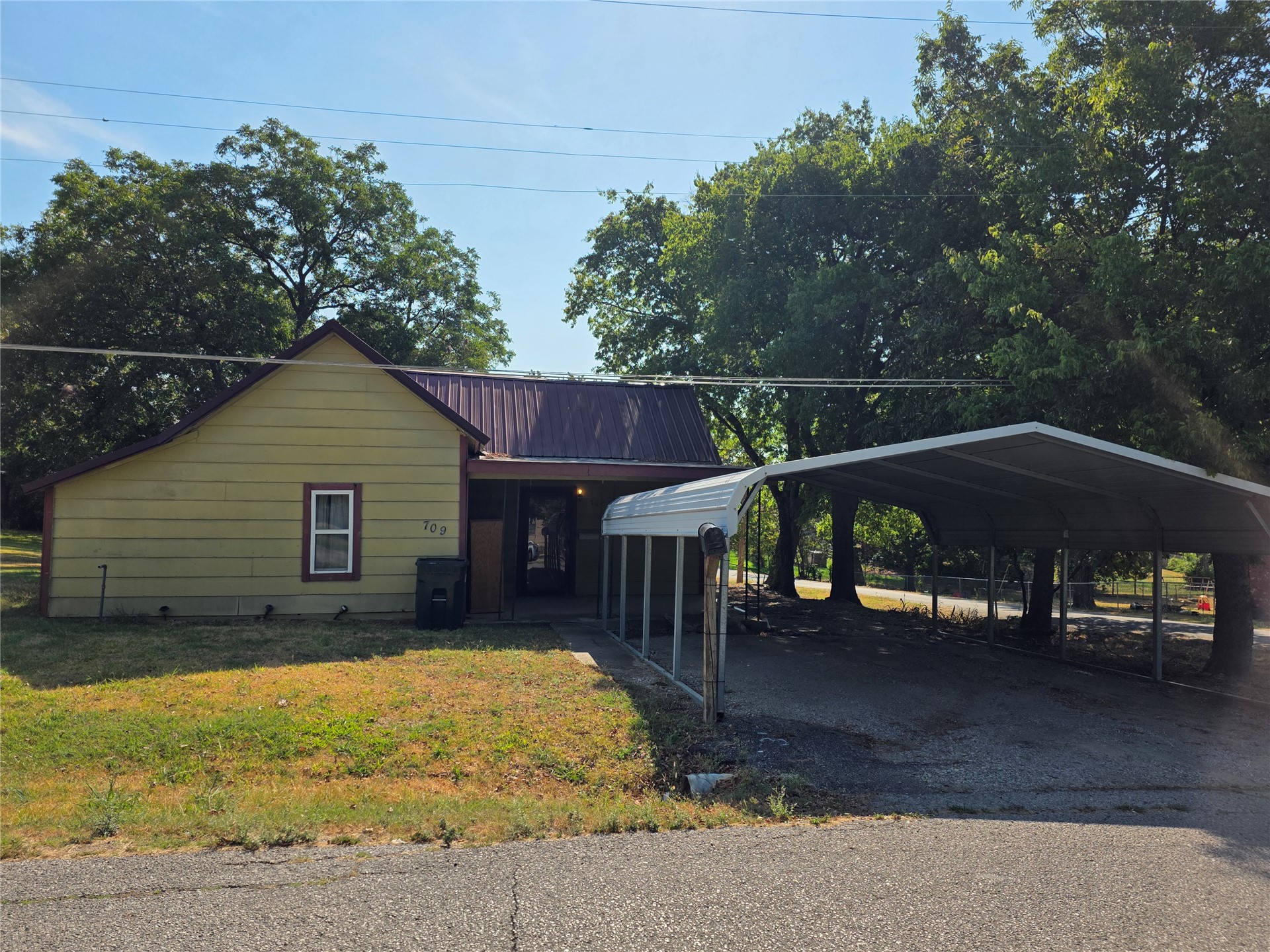 709 W 17th Sulphur OK 73086