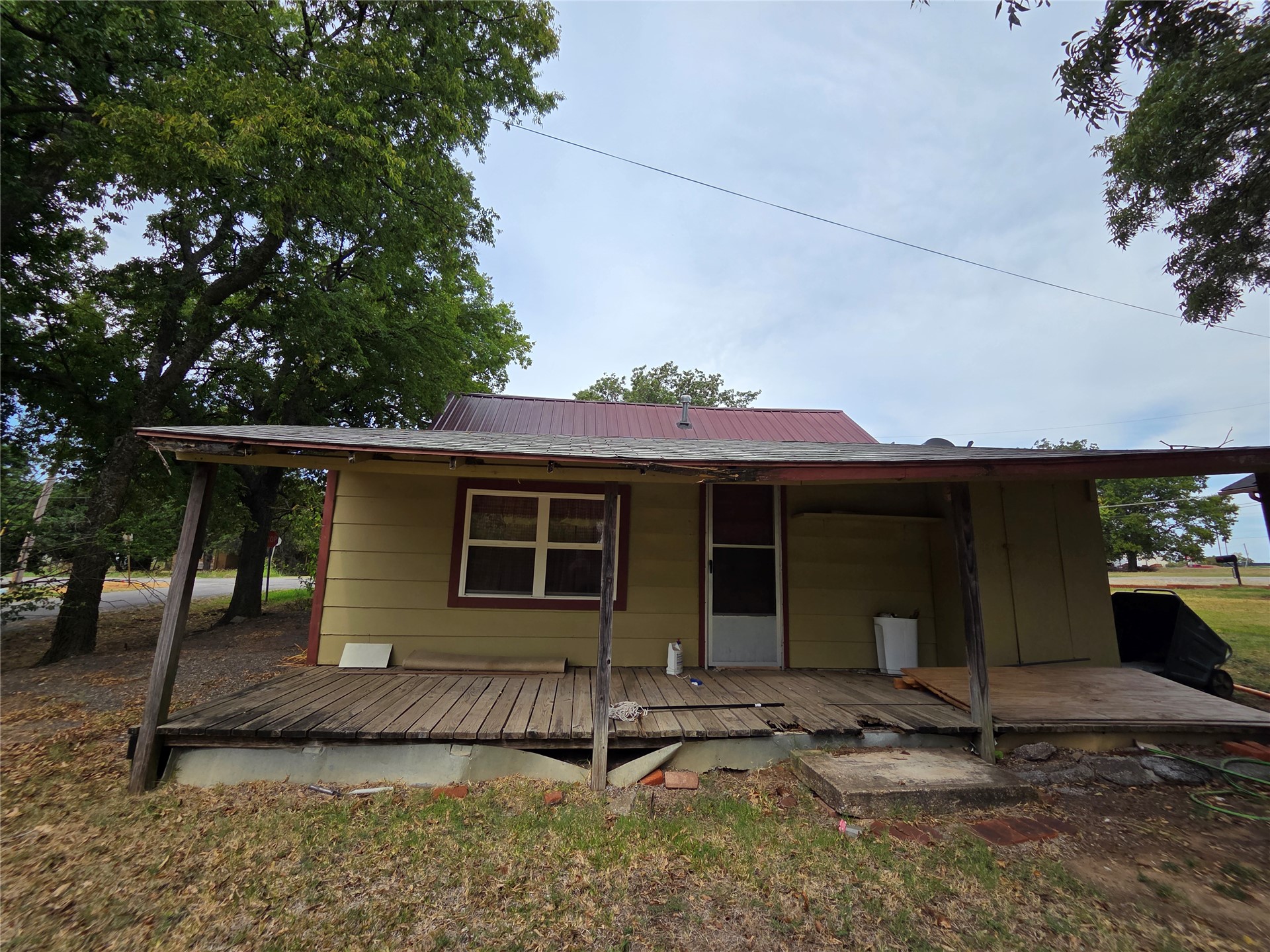 709 W 17th Sulphur OK 73086
