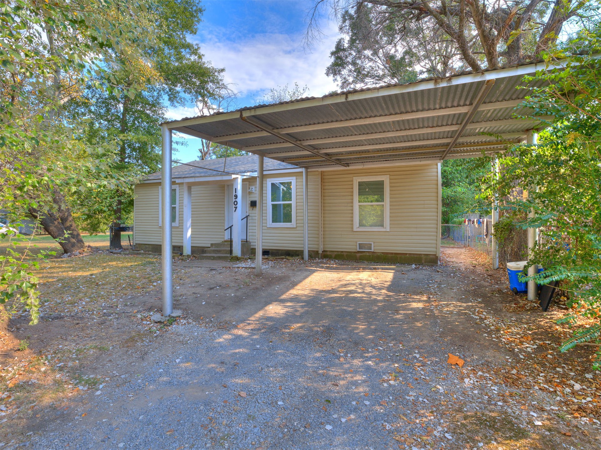 1907 Monta Avenue Muskogee OK 74403
