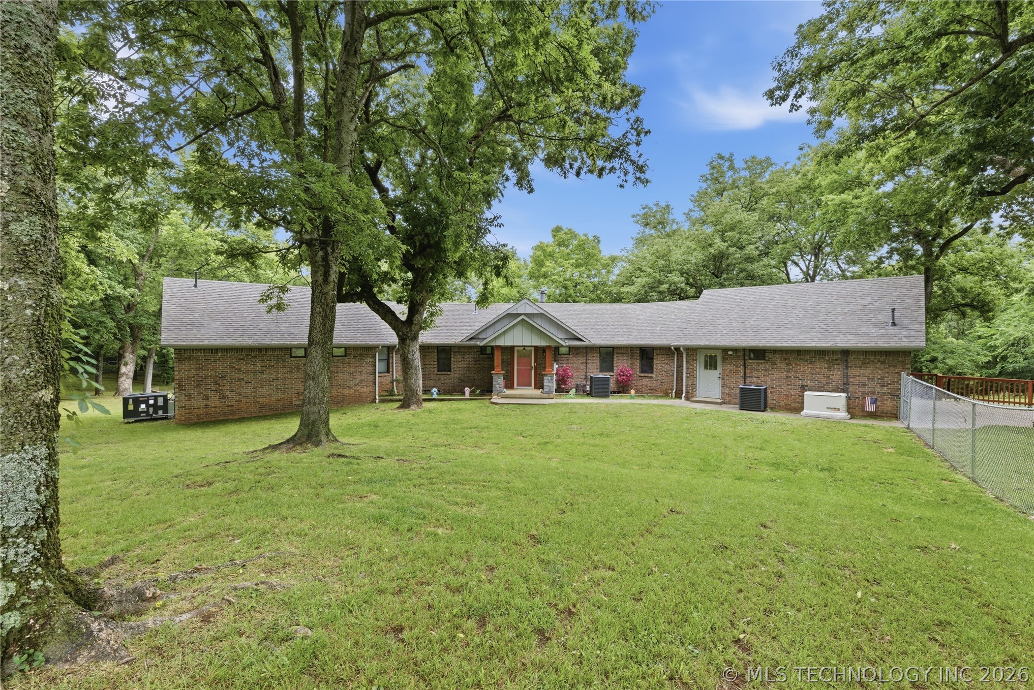 1701 N Hopi Street Chouteau OK 74337