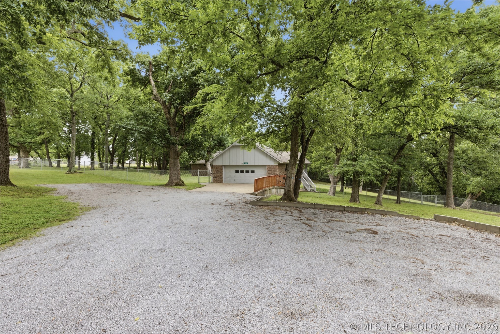 1701 N Hopi Street Chouteau OK 74337