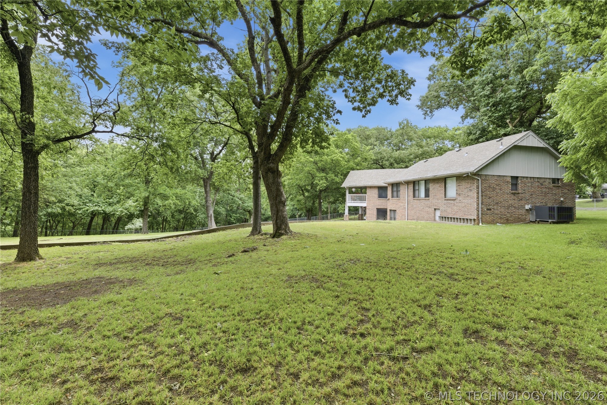 1701 N Hopi Street Chouteau OK 74337