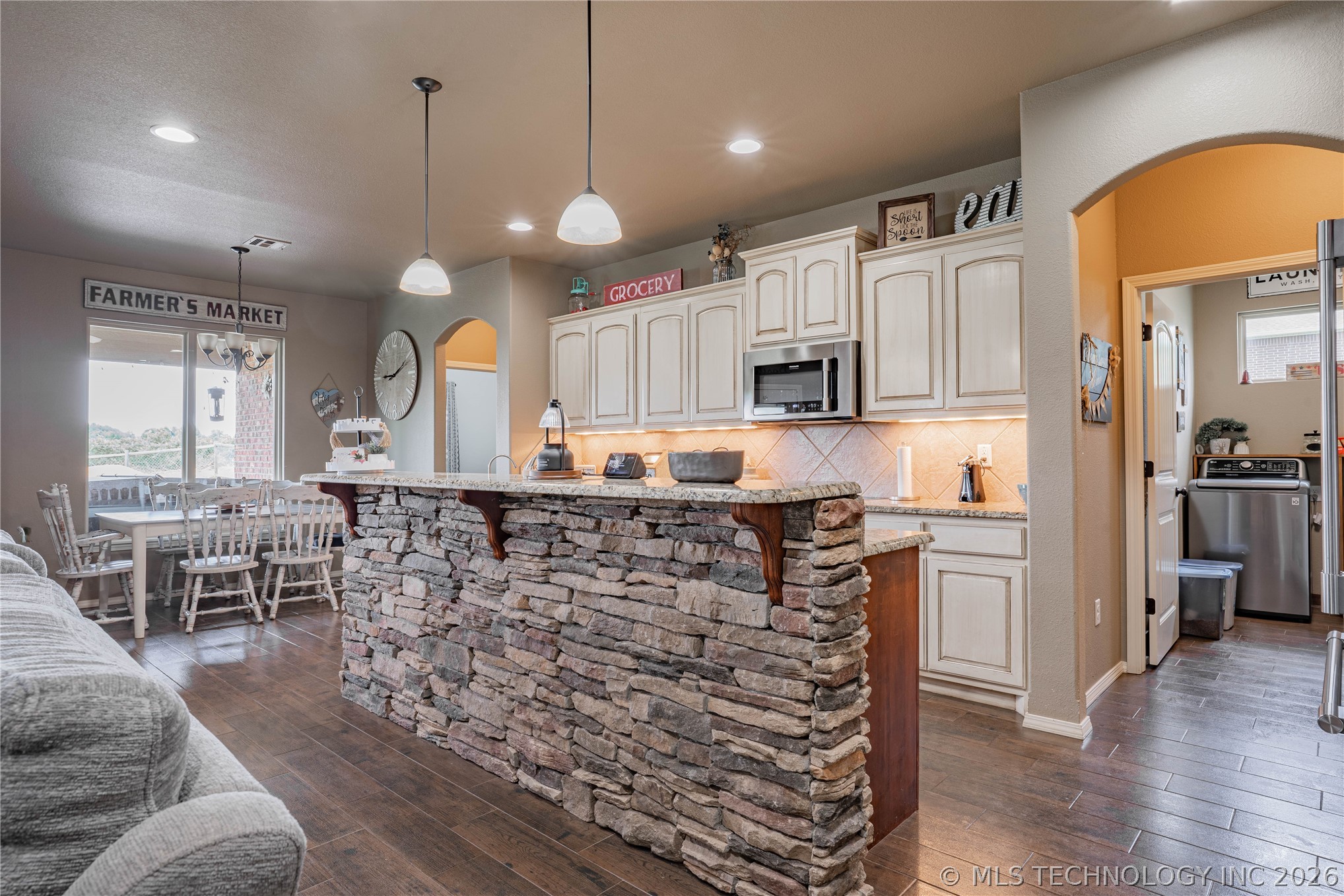 1431 Crestview Drive Cleveland OK 74020