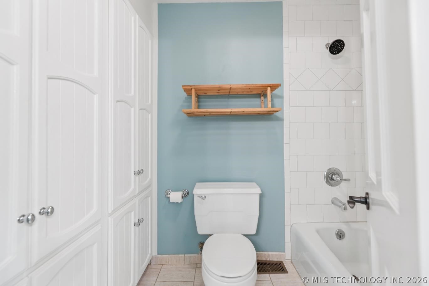 2995 E 56th Place S Tulsa OK 74105