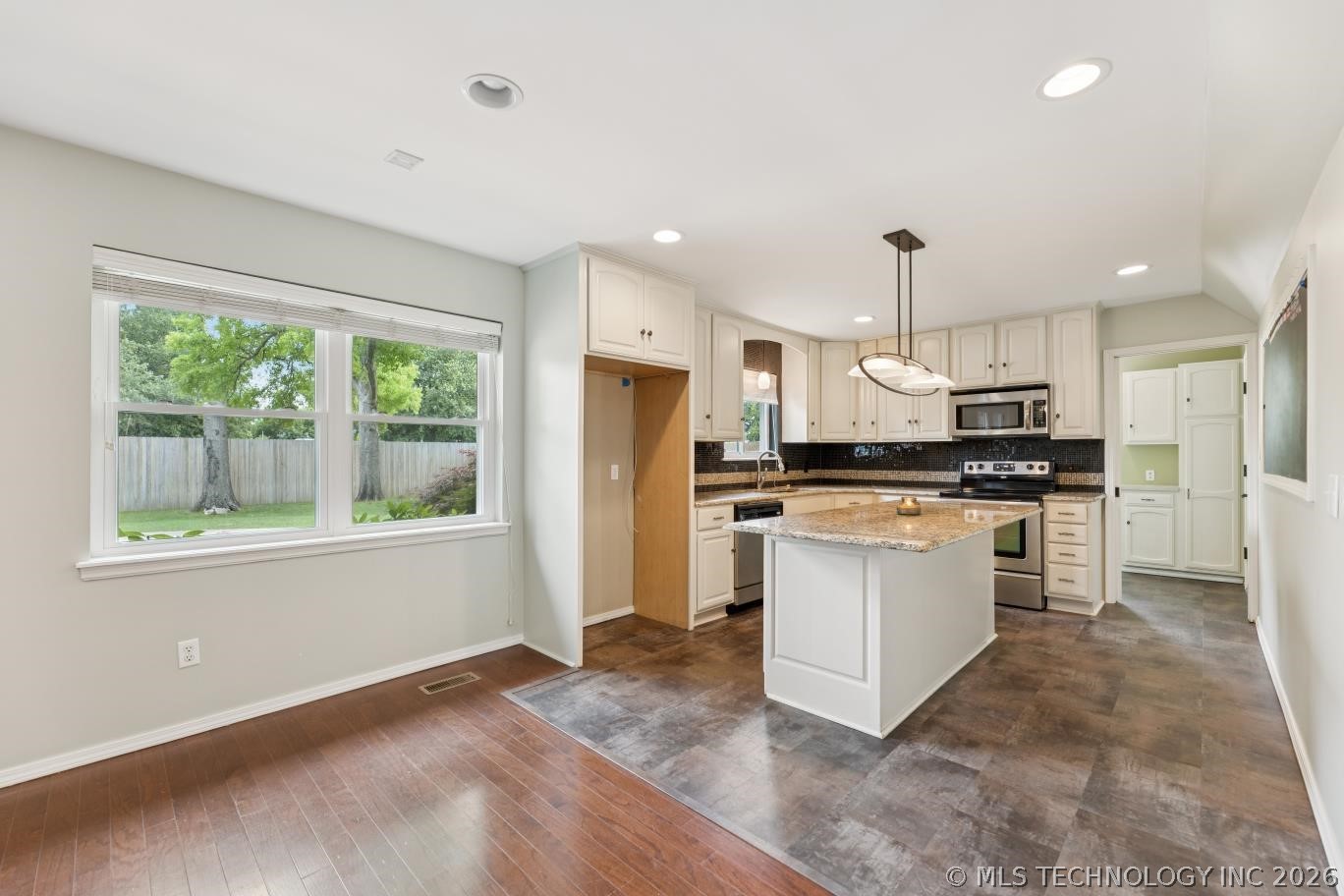 2995 E 56th Place S Tulsa OK 74105