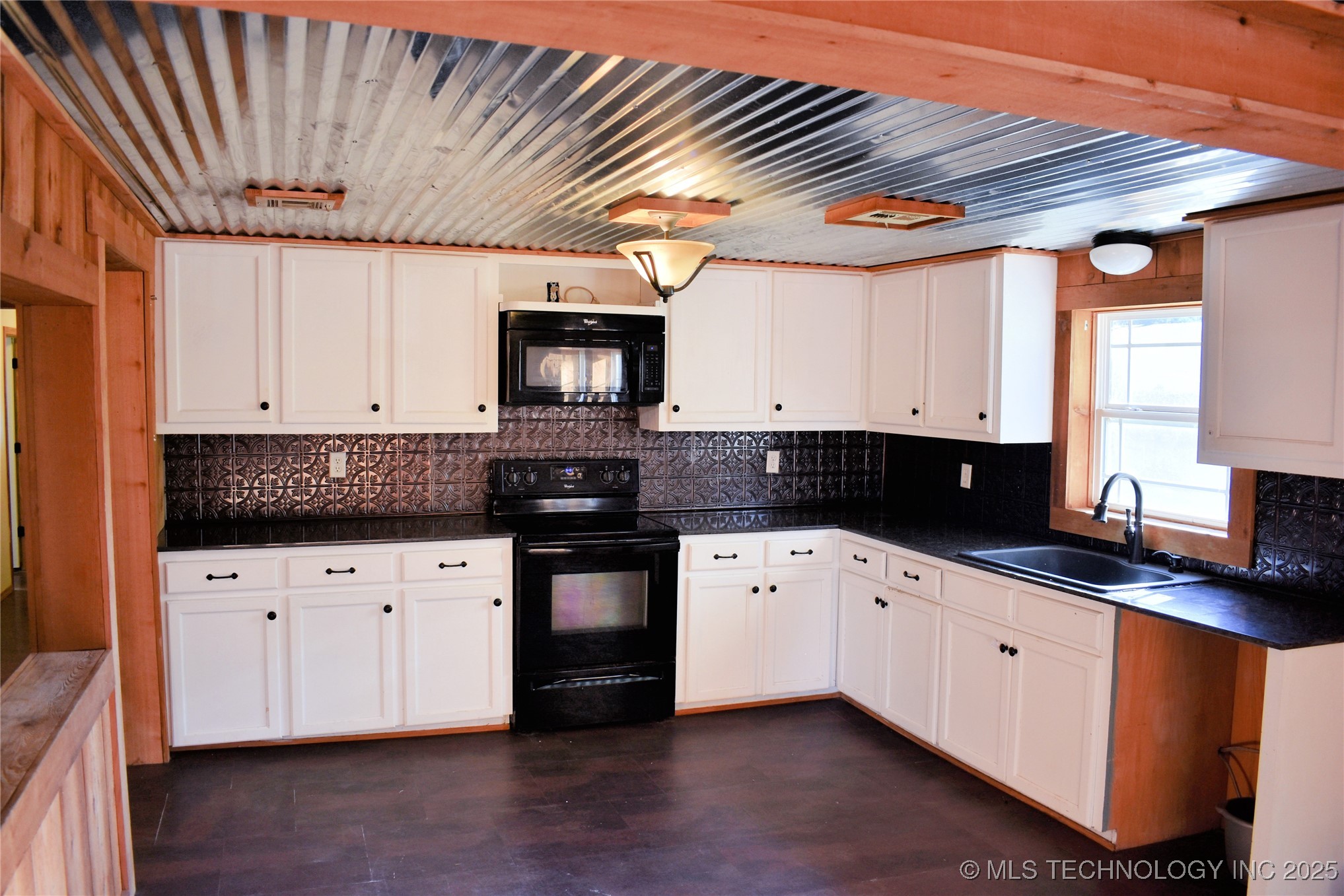 412098 E 1920 Road Antlers OK 74523