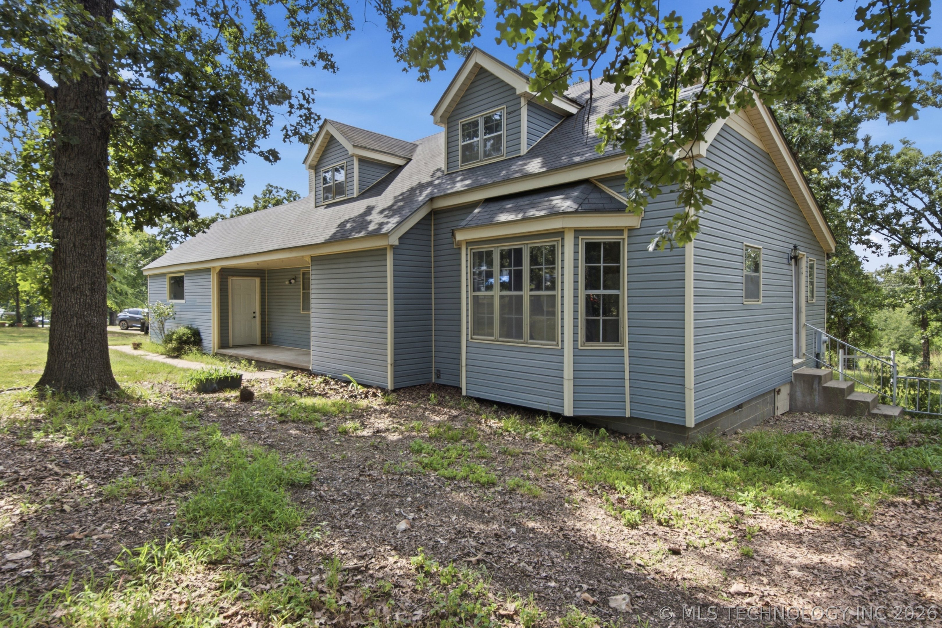 1547 E 565 Road Locust Grove OK 74352