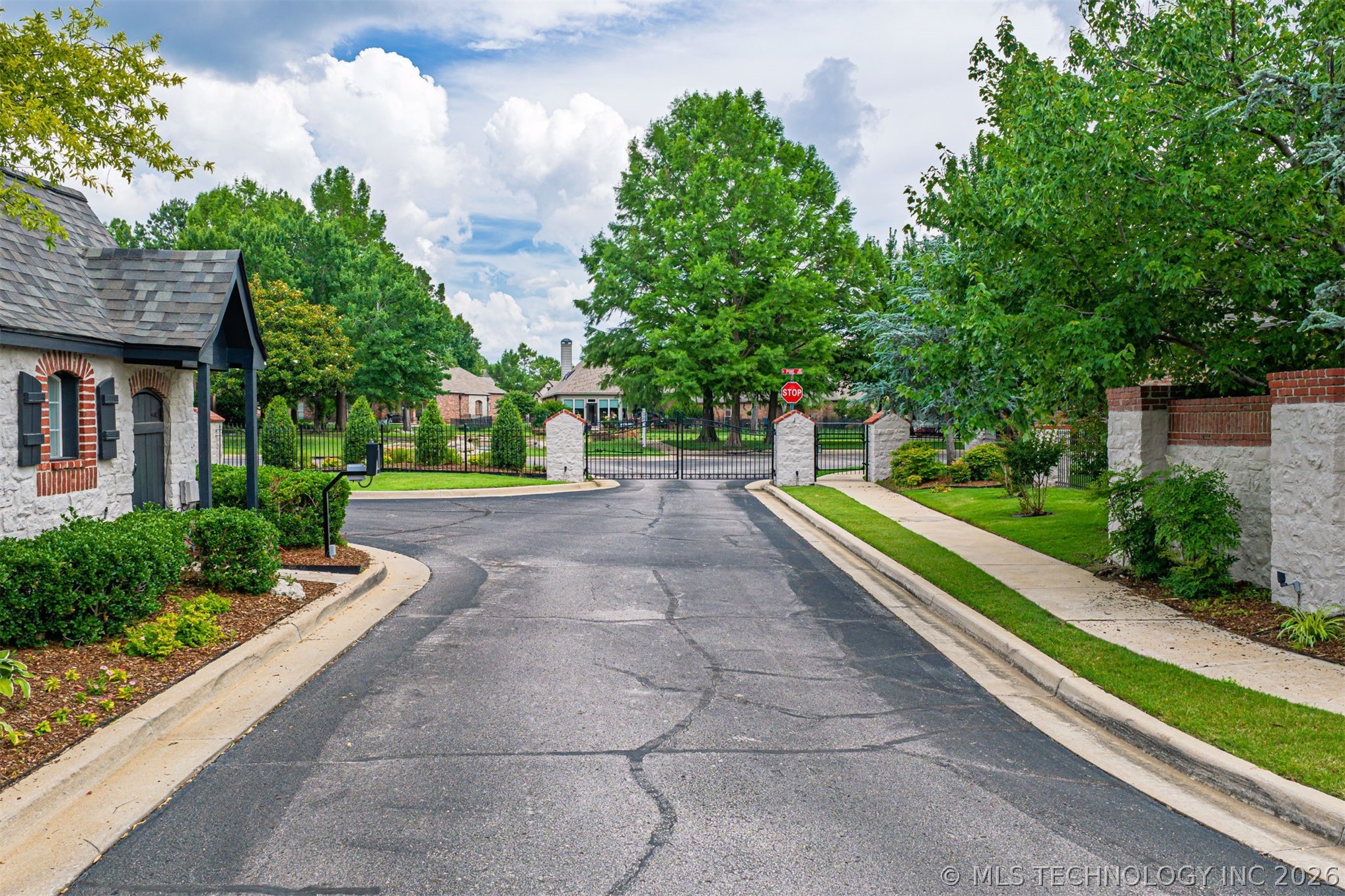 1708 W Plymouth Street Broken Arrow OK 74012