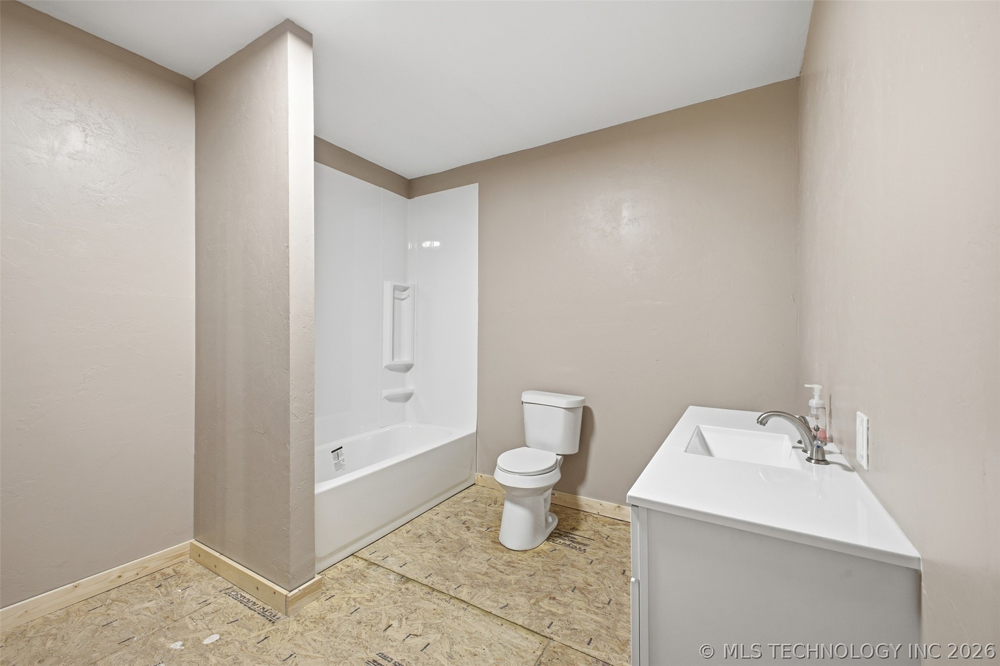 630 W 8th Ada OK 74820