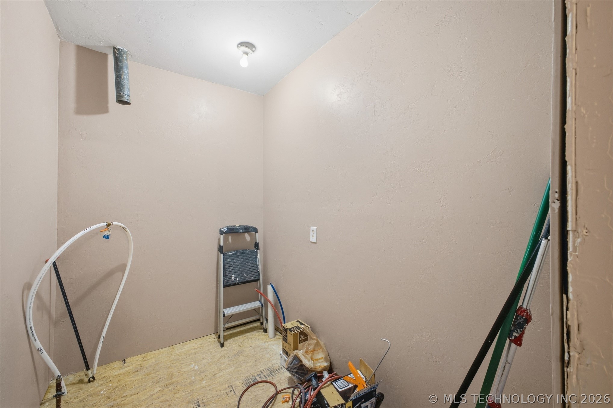 630 W 8th Ada OK 74820