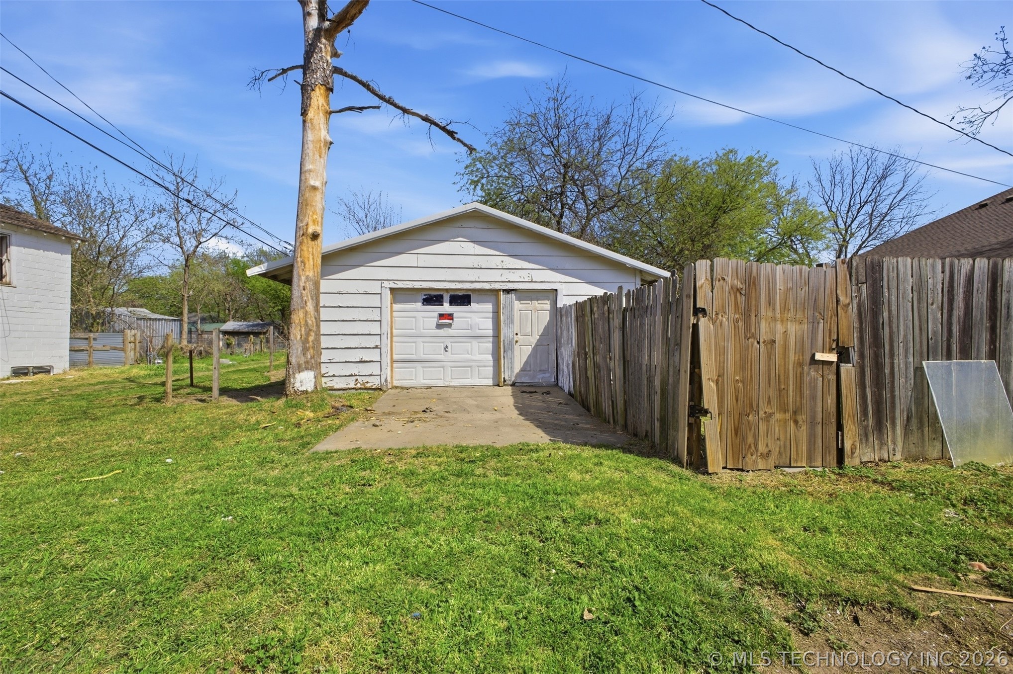 630 W 8th Ada OK 74820